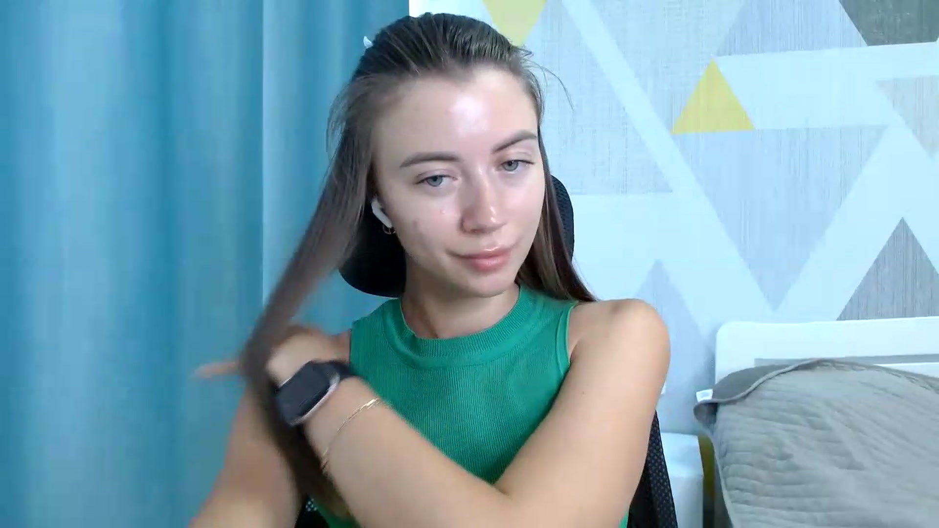 Gallery image thumbnail from Sulfate0's myfreecams stream on, 07/07/2026, 10:15 image 9 of 20
