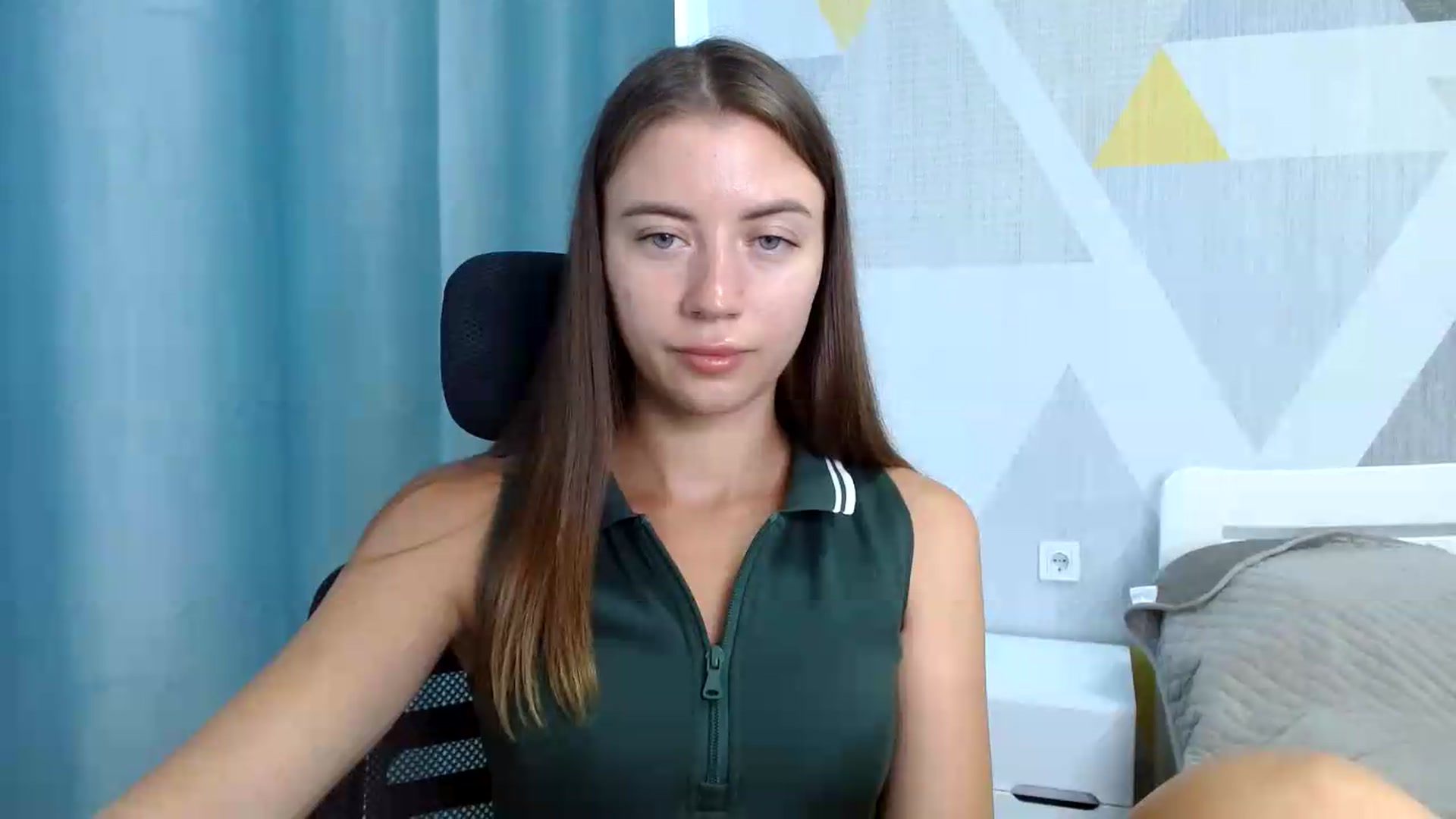 Gallery image thumbnail from Sulfate0's myfreecams stream on, 07/08/2026, 09:08 image 8 of 20