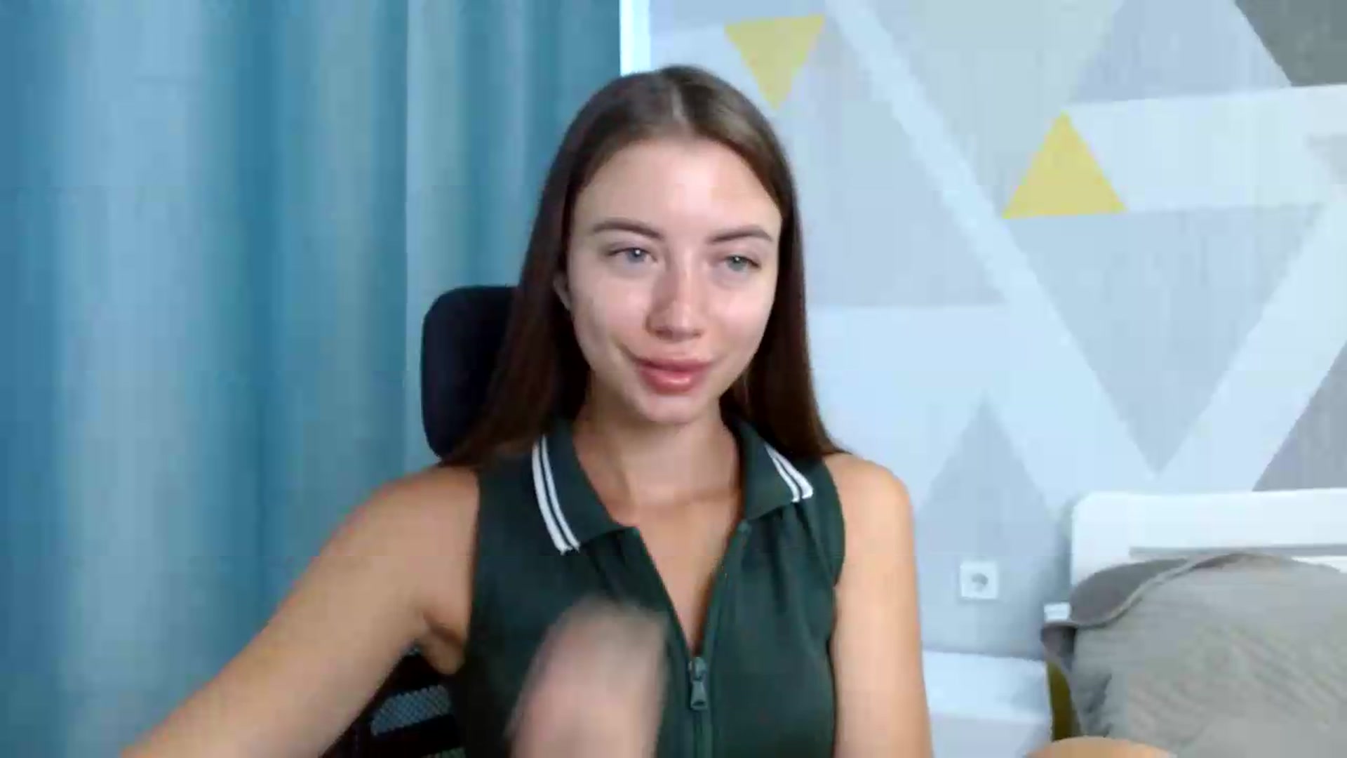 Gallery image thumbnail from Sulfate0's myfreecams stream on, 07/08/2026, 09:08 image 5 of 20