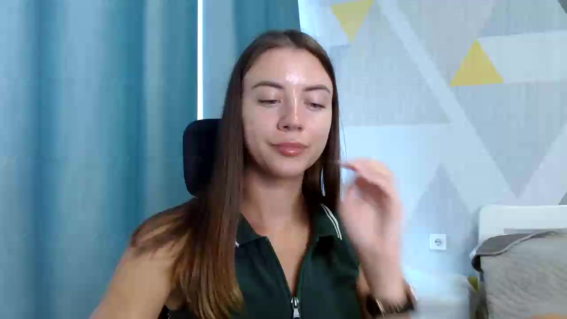 Gallery image thumbnail from Sulfate0's myfreecams stream on, 07/08/2026, 11:35 image 10 of 20