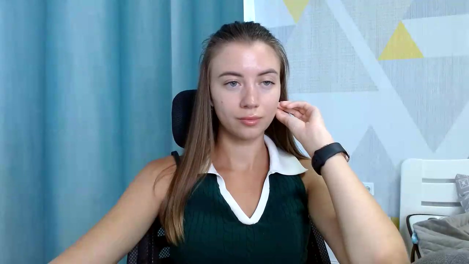 Gallery image thumbnail from Sulfate0's myfreecams stream on, 07/09/2026, 08:35 image 13 of 20