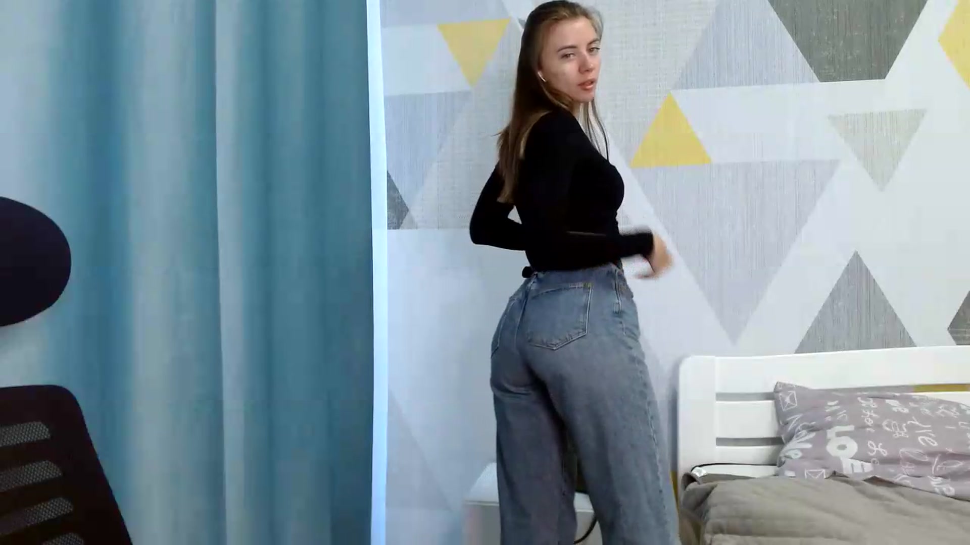 Gallery image thumbnail from Sulfate0's myfreecams stream on, 07/10/2026, 08:41 image 10 of 20