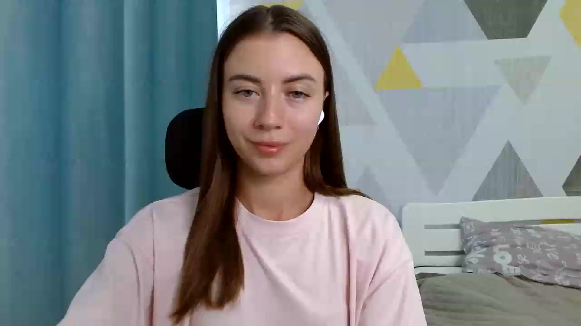 Gallery image thumbnail from Sulfate0's myfreecams stream on, 07/11/2026, 10:39 image 15 of 20