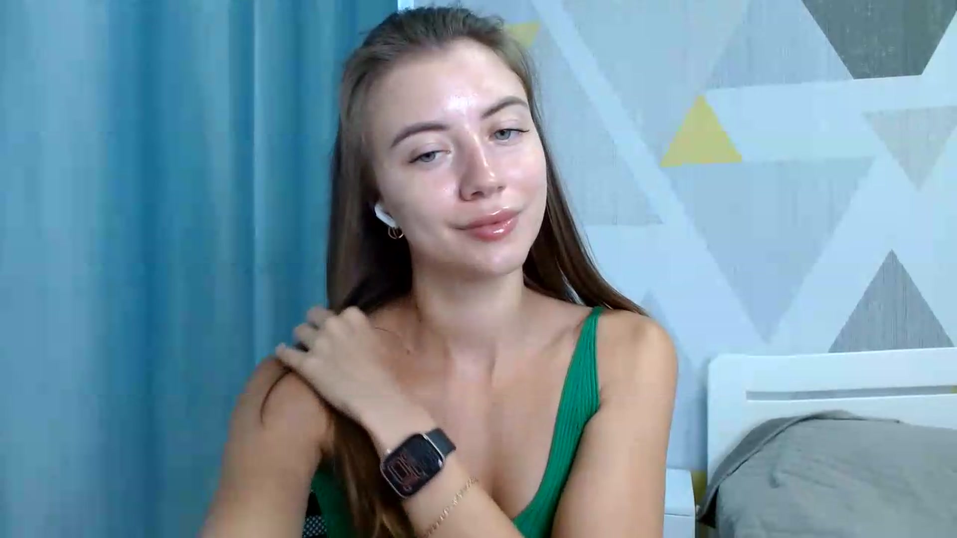 Gallery image thumbnail from Sulfate0's myfreecams stream on, 07/16/2026, 07:57 image 14 of 20