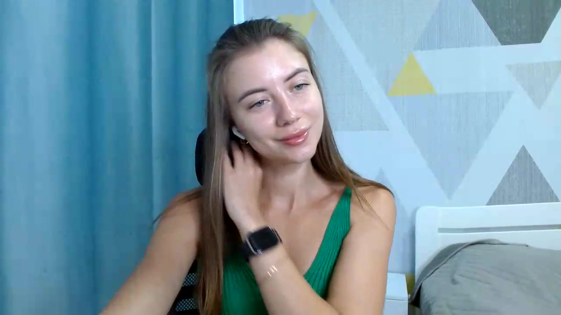 Gallery image thumbnail from Sulfate0's myfreecams stream on, 07/16/2026, 07:57 image 13 of 20