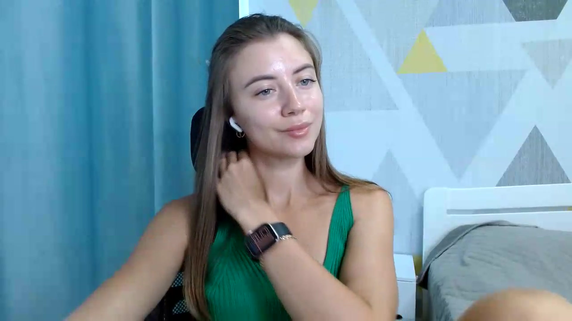 Gallery image thumbnail from Sulfate0's myfreecams stream on, 07/16/2026, 08:37 image 14 of 20