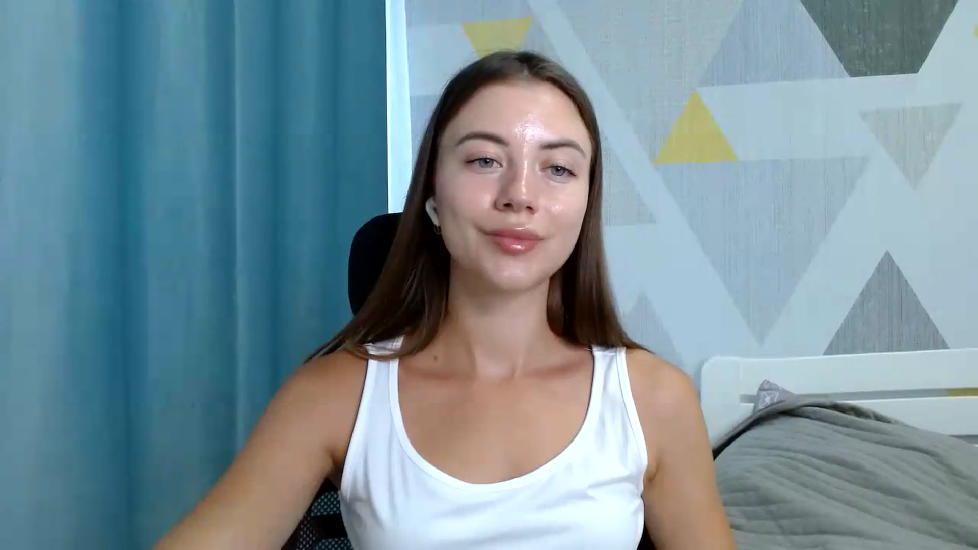 Gallery image thumbnail from Sulfate0's myfreecams stream on, 07/18/2026, 07:49 image 13 of 20