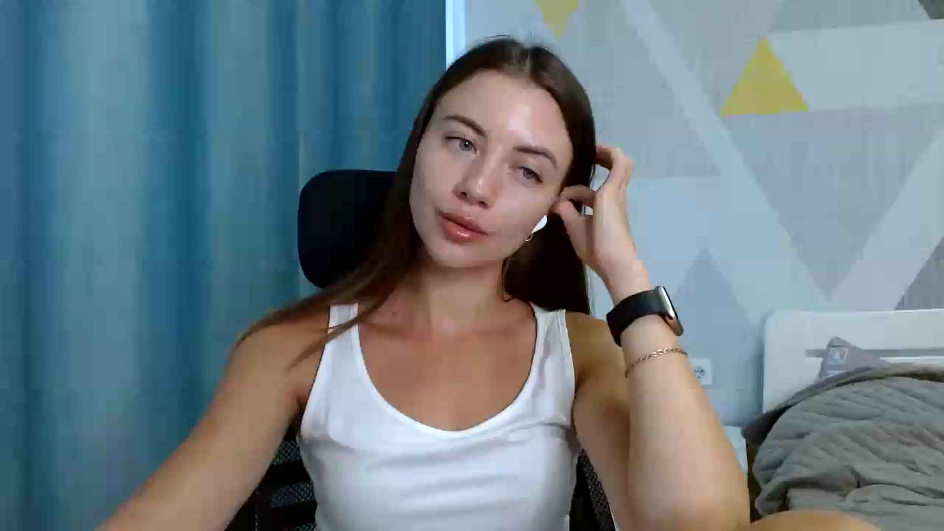 Gallery image thumbnail from Sulfate0's myfreecams stream on, 07/18/2026, 09:20 image 8 of 20