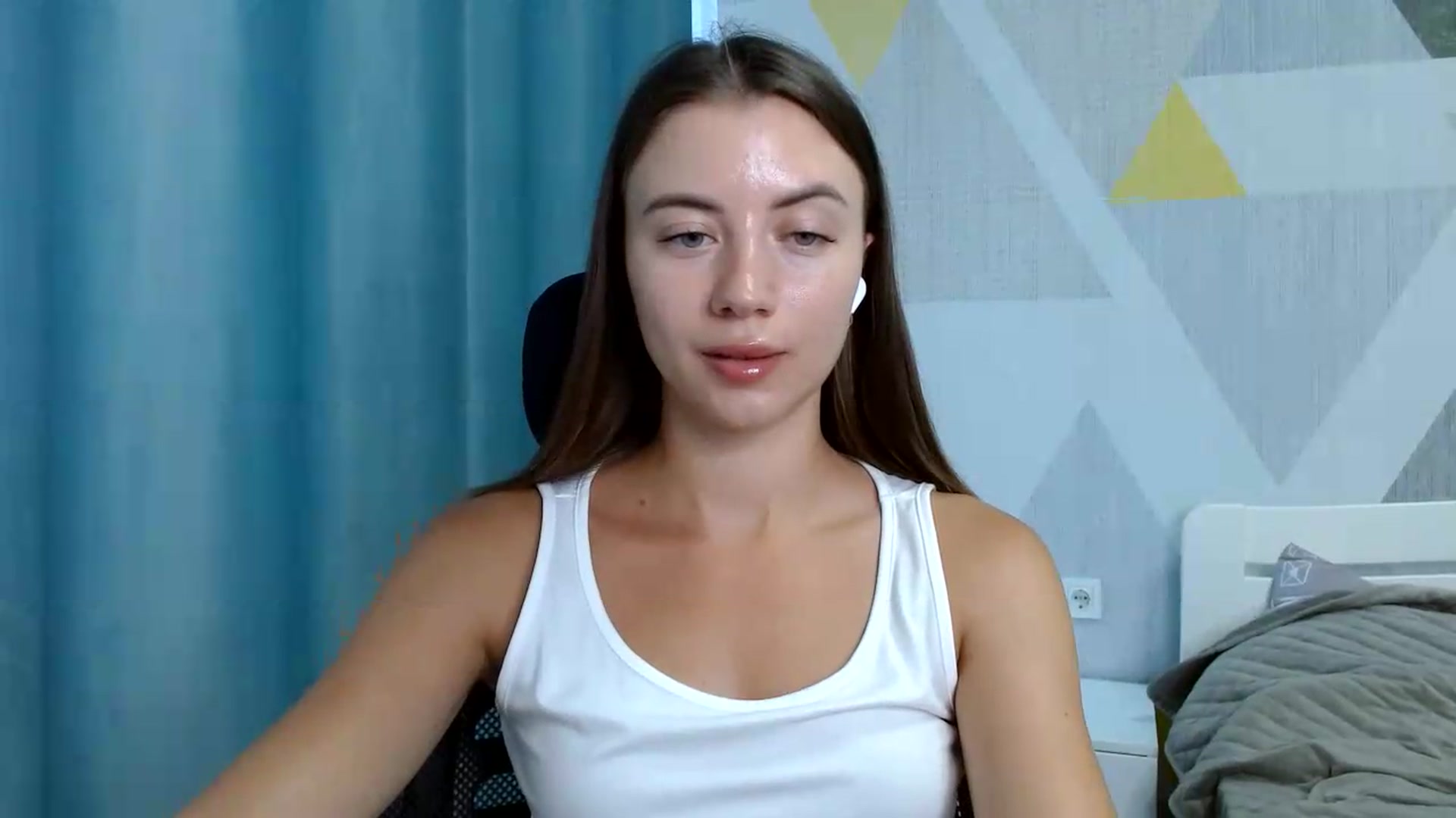 Gallery image thumbnail from Sulfate0's myfreecams stream on, 07/18/2026, 09:20 image 18 of 20