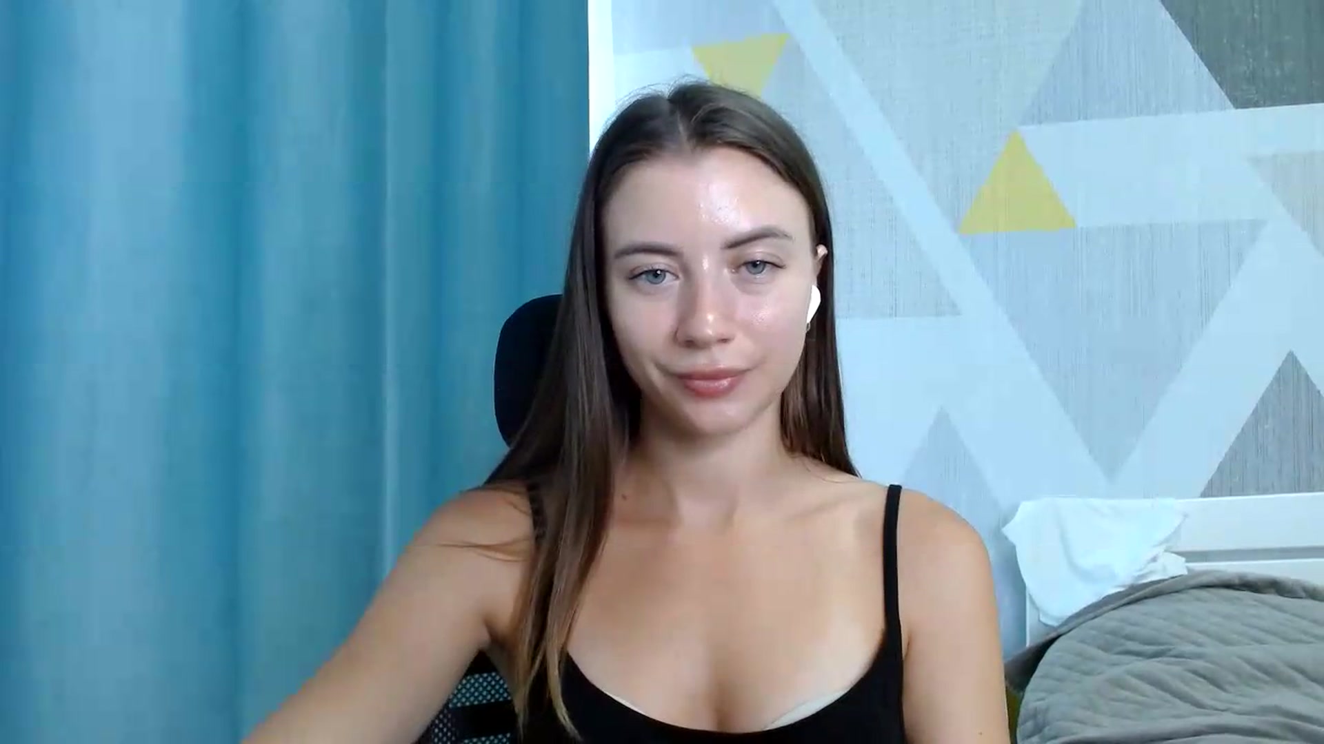 Gallery image thumbnail from Sulfate0's myfreecams stream on, 07/18/2026, 10:01 image 12 of 20