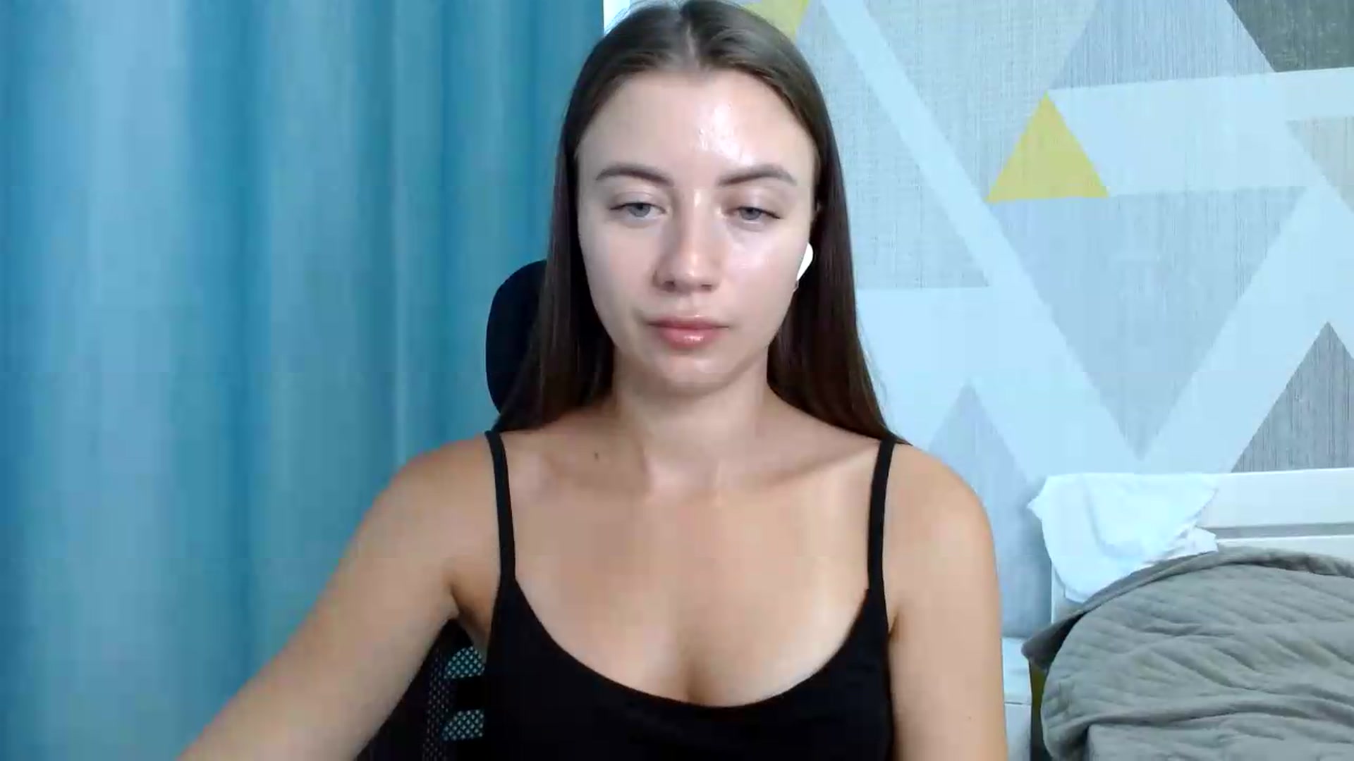 Gallery image thumbnail from Sulfate0's myfreecams stream on, 07/18/2026, 10:01 image 3 of 20