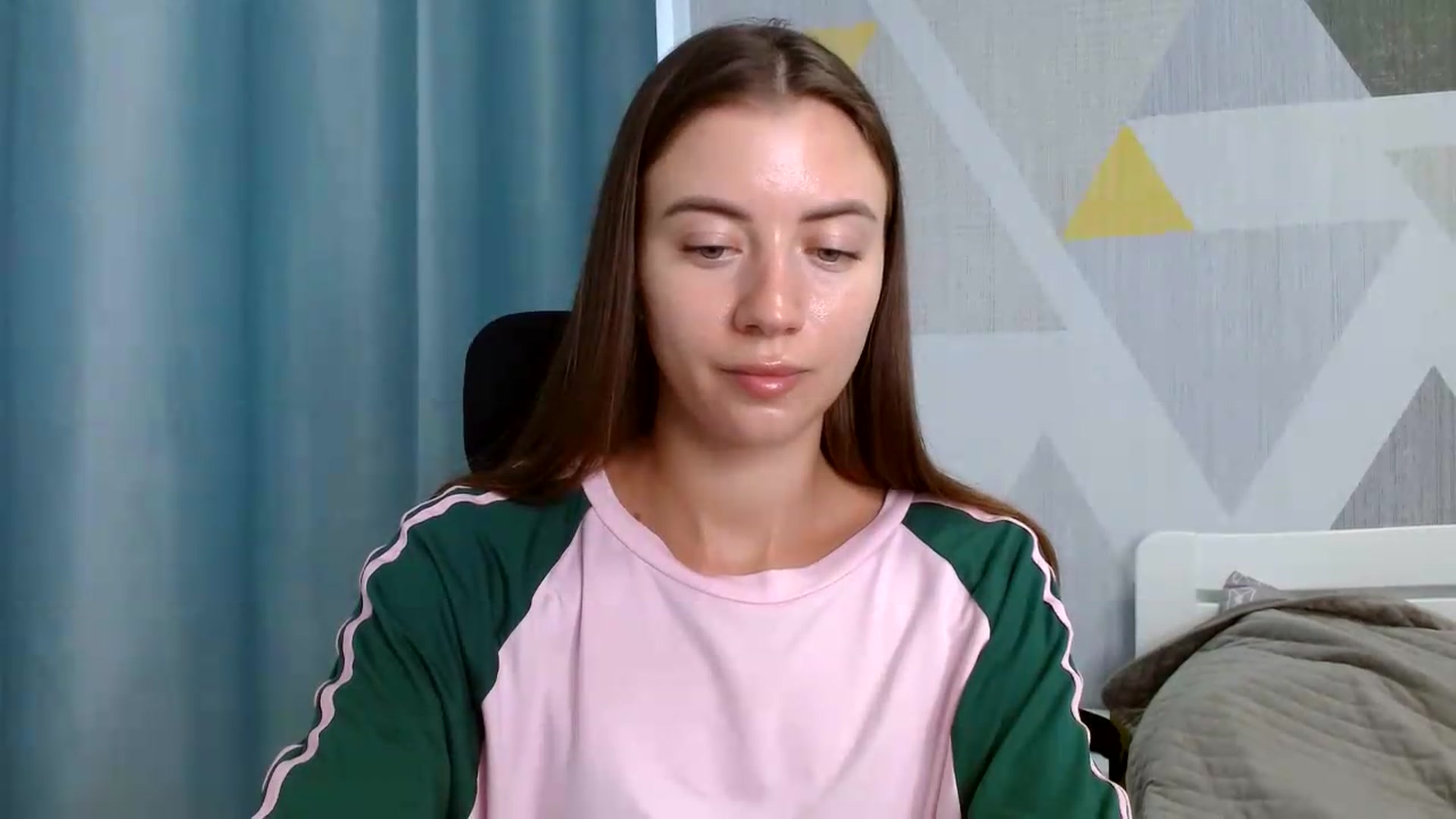 Gallery image thumbnail from Sulfate0's myfreecams stream on, 07/20/2026, 08:09 image 10 of 20