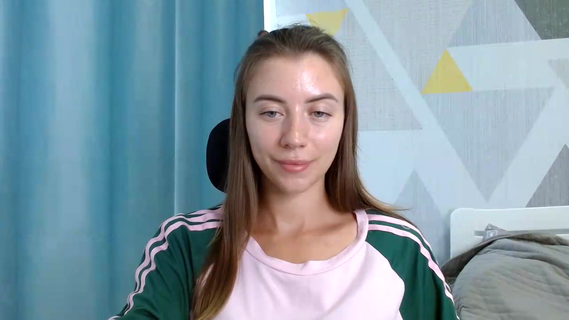 Gallery image thumbnail from Sulfate0's myfreecams stream on, 07/20/2026, 10:40 image 16 of 20