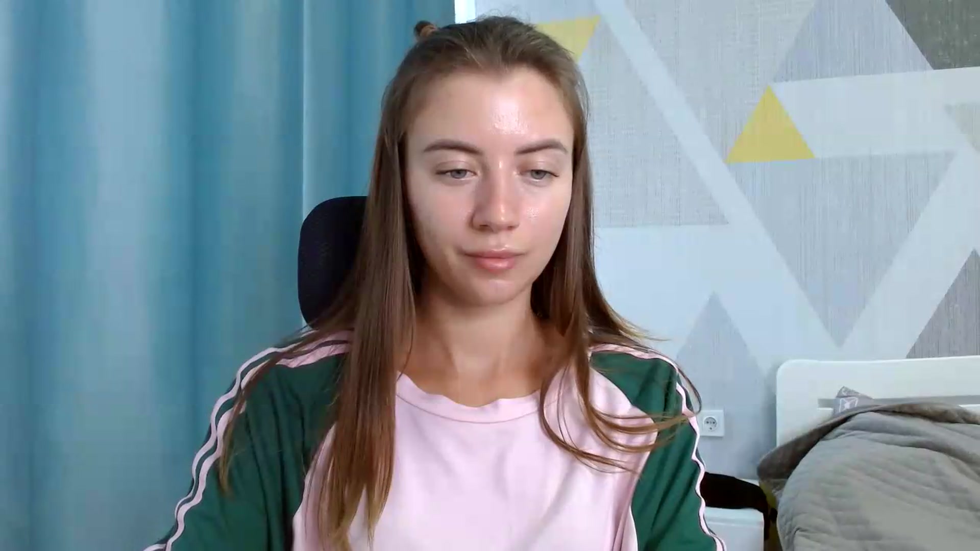 Gallery image thumbnail from Sulfate0's myfreecams stream on, 07/20/2026, 10:40 image 4 of 20