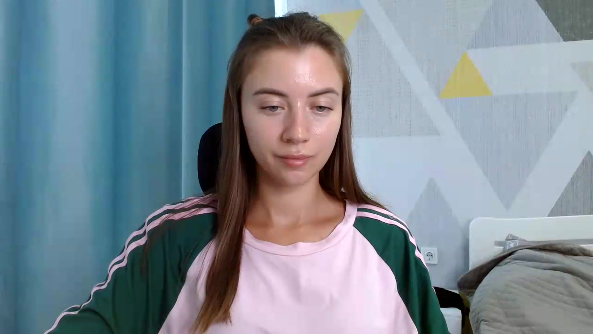 Gallery image thumbnail from Sulfate0's myfreecams stream on, 07/20/2026, 10:40 image 9 of 20