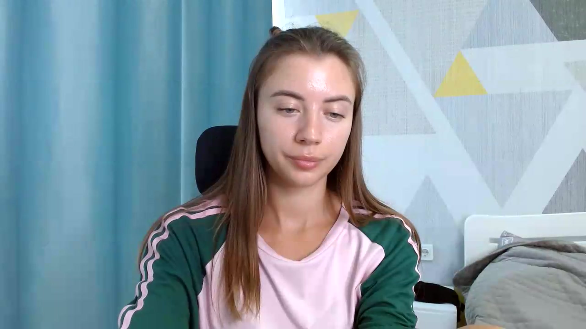 Gallery image thumbnail from Sulfate0's myfreecams stream on, 07/20/2026, 10:40 image 3 of 20