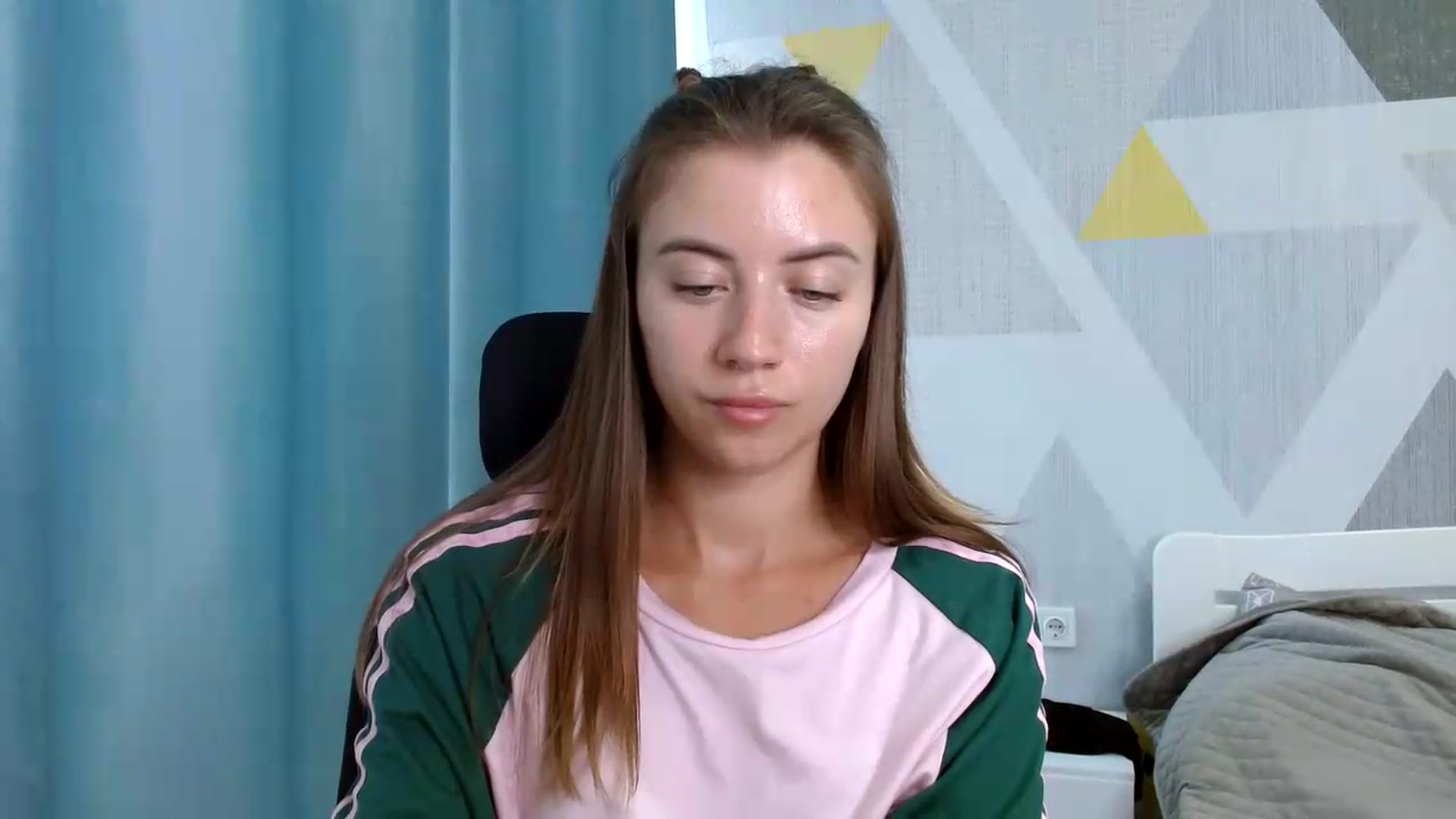Gallery image thumbnail from Sulfate0's myfreecams stream on, 07/20/2026, 10:40 image 2 of 20