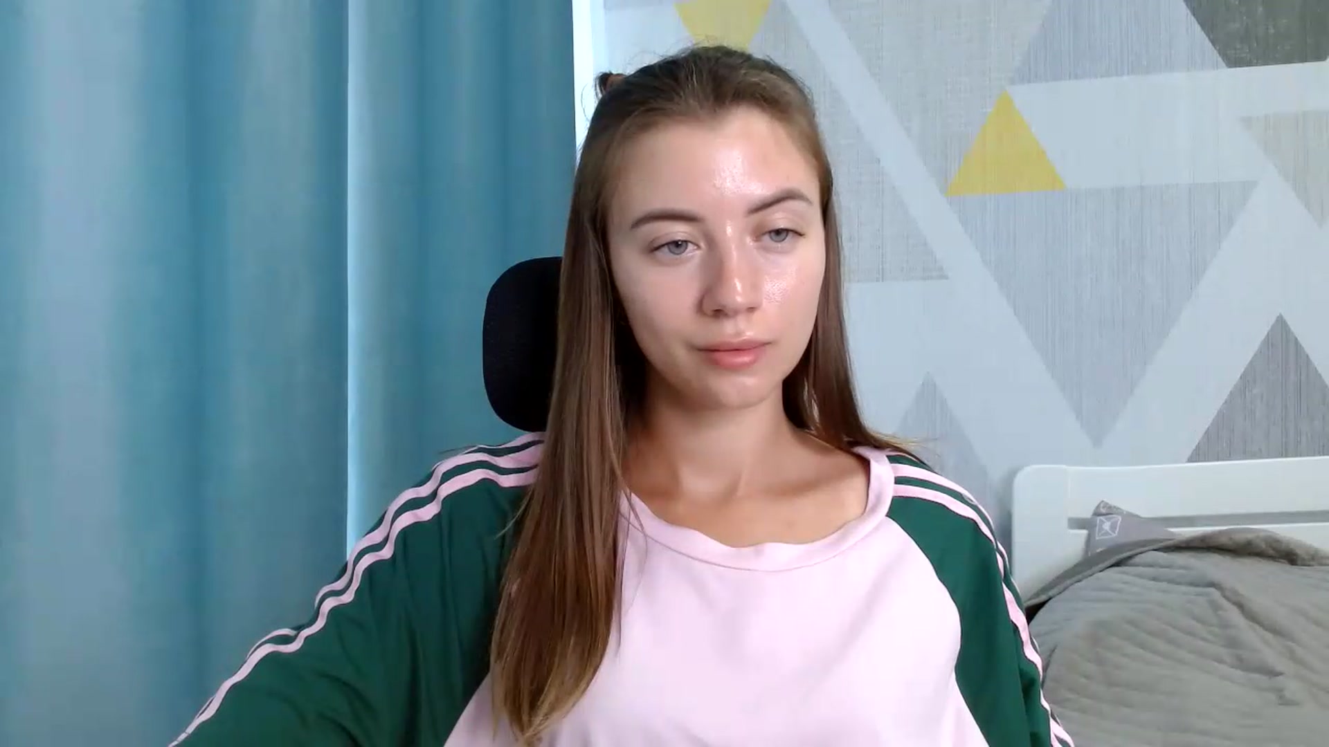 Gallery image thumbnail from Sulfate0's myfreecams stream on, 07/20/2026, 13:07 image 10 of 20