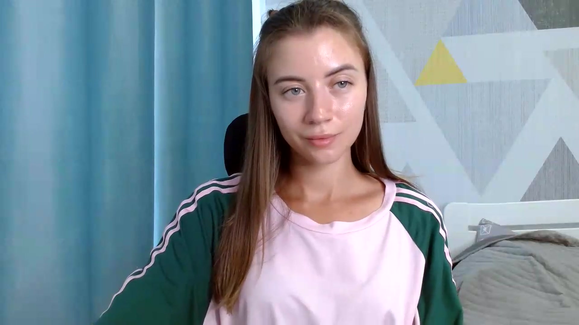 Gallery image thumbnail from Sulfate0's myfreecams stream on, 07/20/2026, 13:07 image 12 of 20