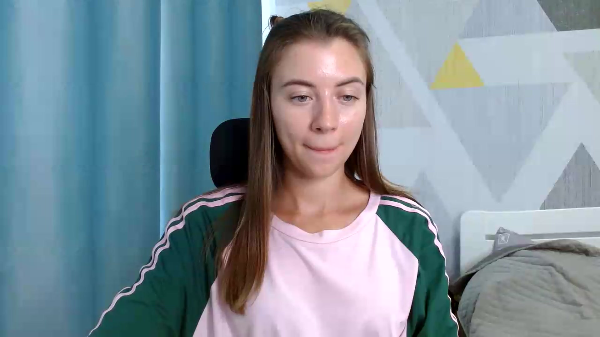 Gallery image thumbnail from Sulfate0's myfreecams stream on, 07/20/2026, 13:07 image 16 of 20