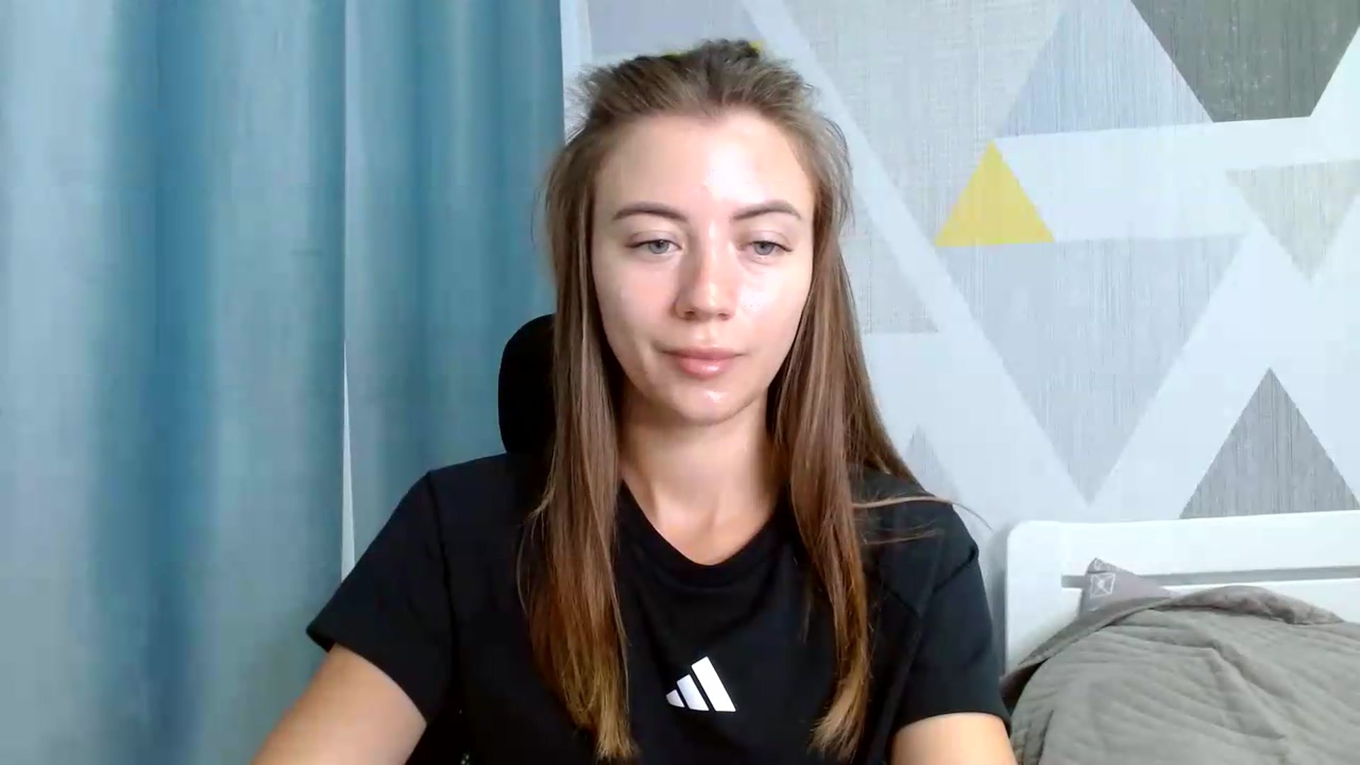 Gallery image thumbnail from Sulfate0's myfreecams stream on, 07/21/2026, 06:18 image 10 of 20