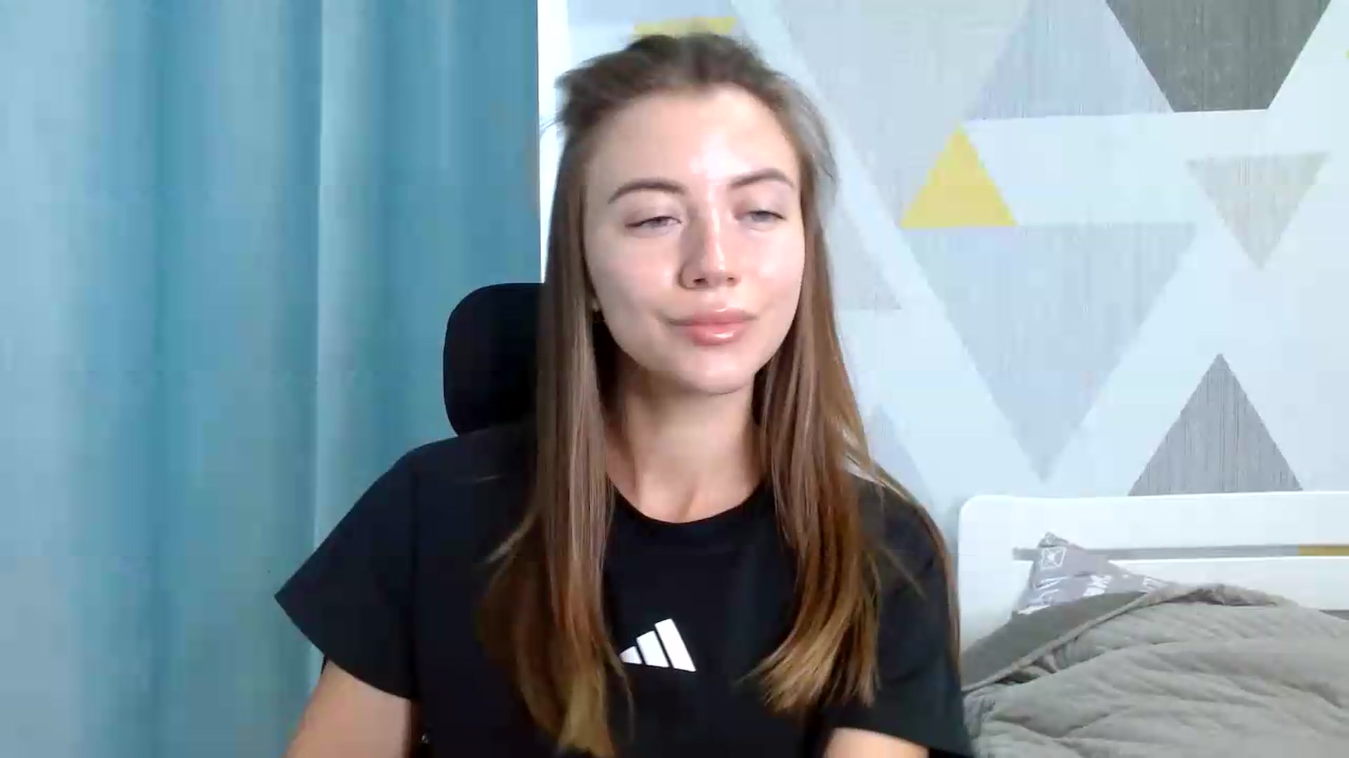 Gallery image thumbnail from Sulfate0's myfreecams stream on, 07/21/2026, 10:00 image 9 of 20