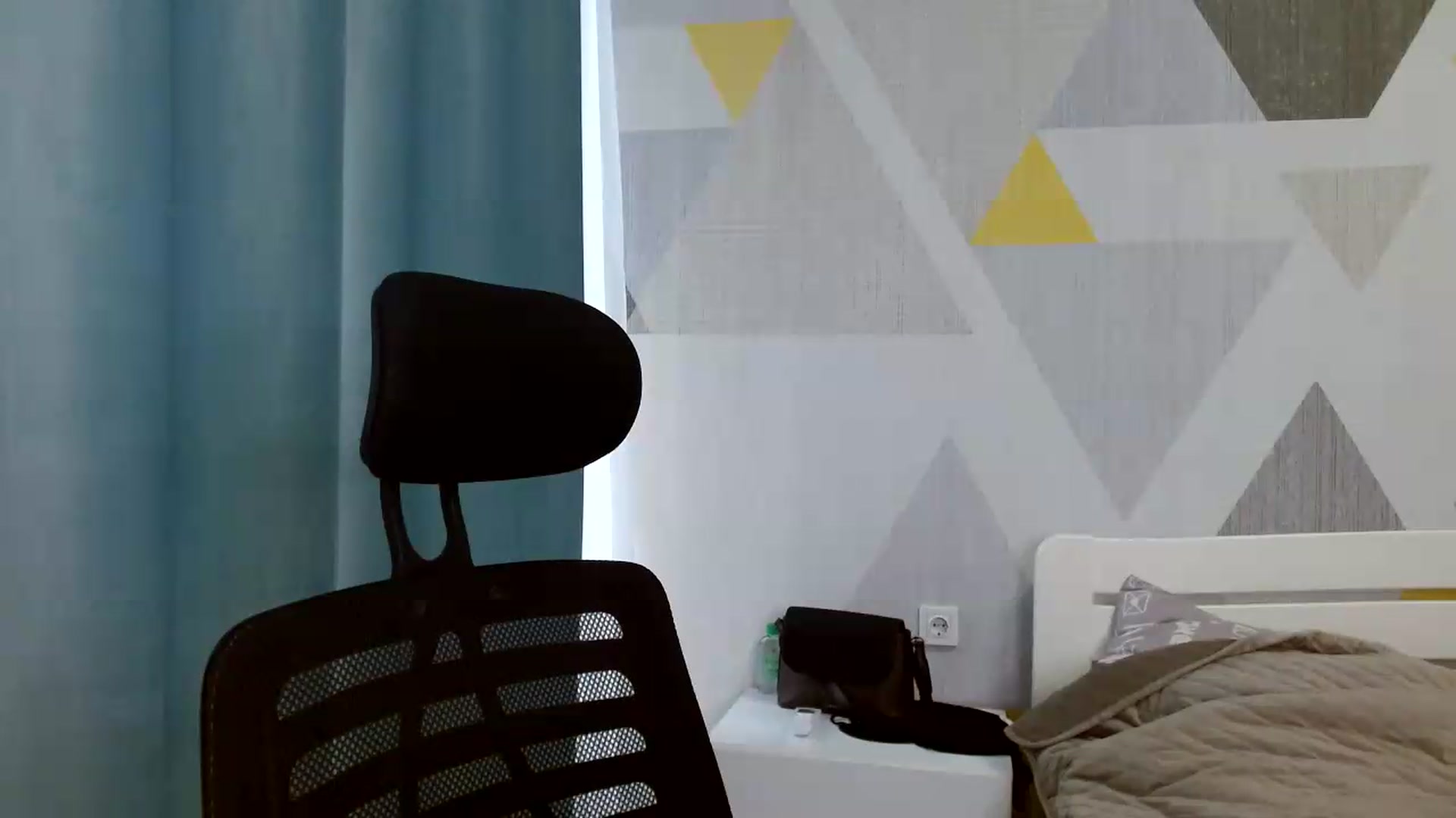 Gallery image thumbnail from Sulfate0's myfreecams stream on, 07/21/2026, 10:00 image 3 of 20