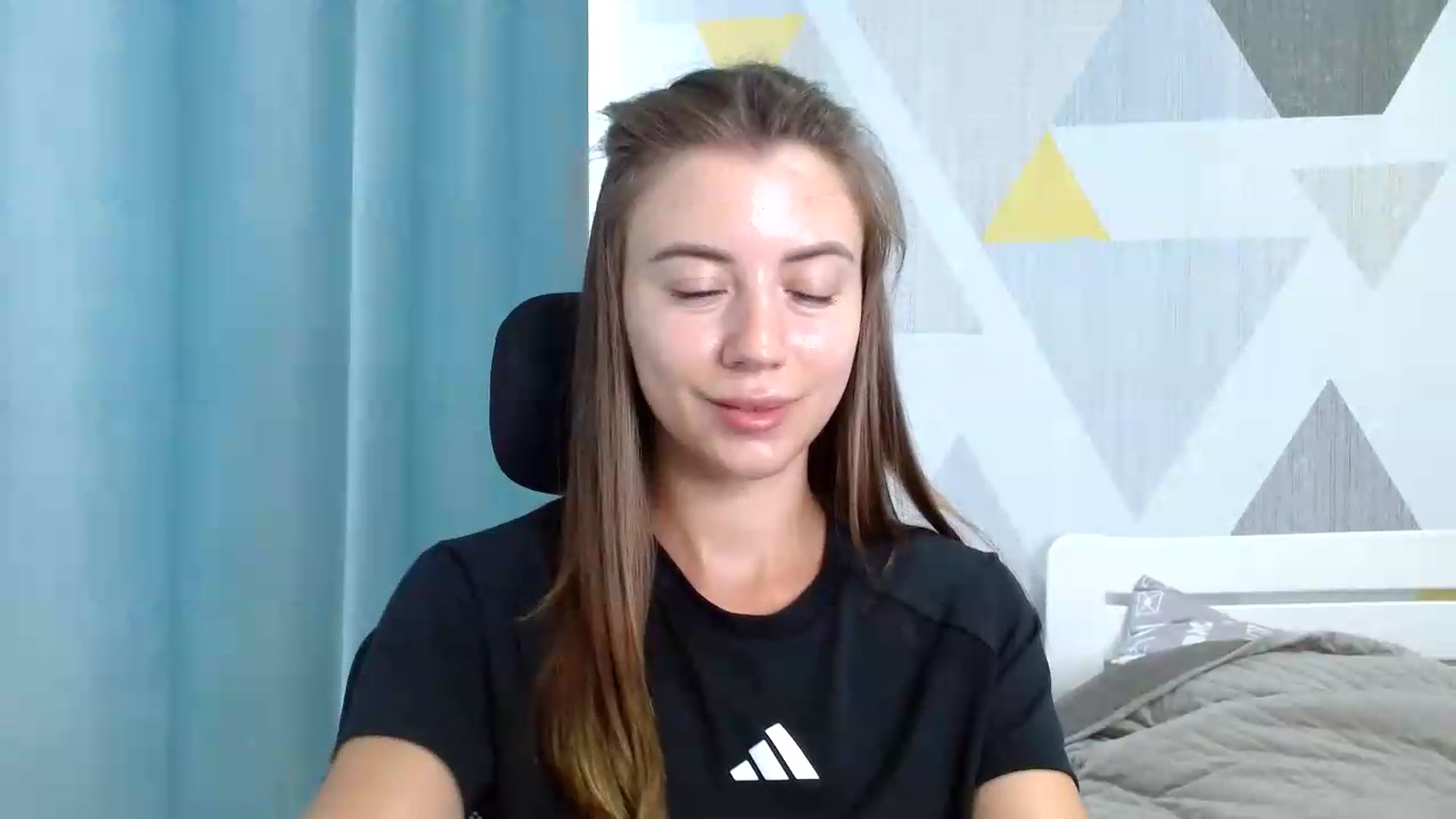 Gallery image thumbnail from Sulfate0's myfreecams stream on, 07/21/2026, 10:33 image 14 of 20