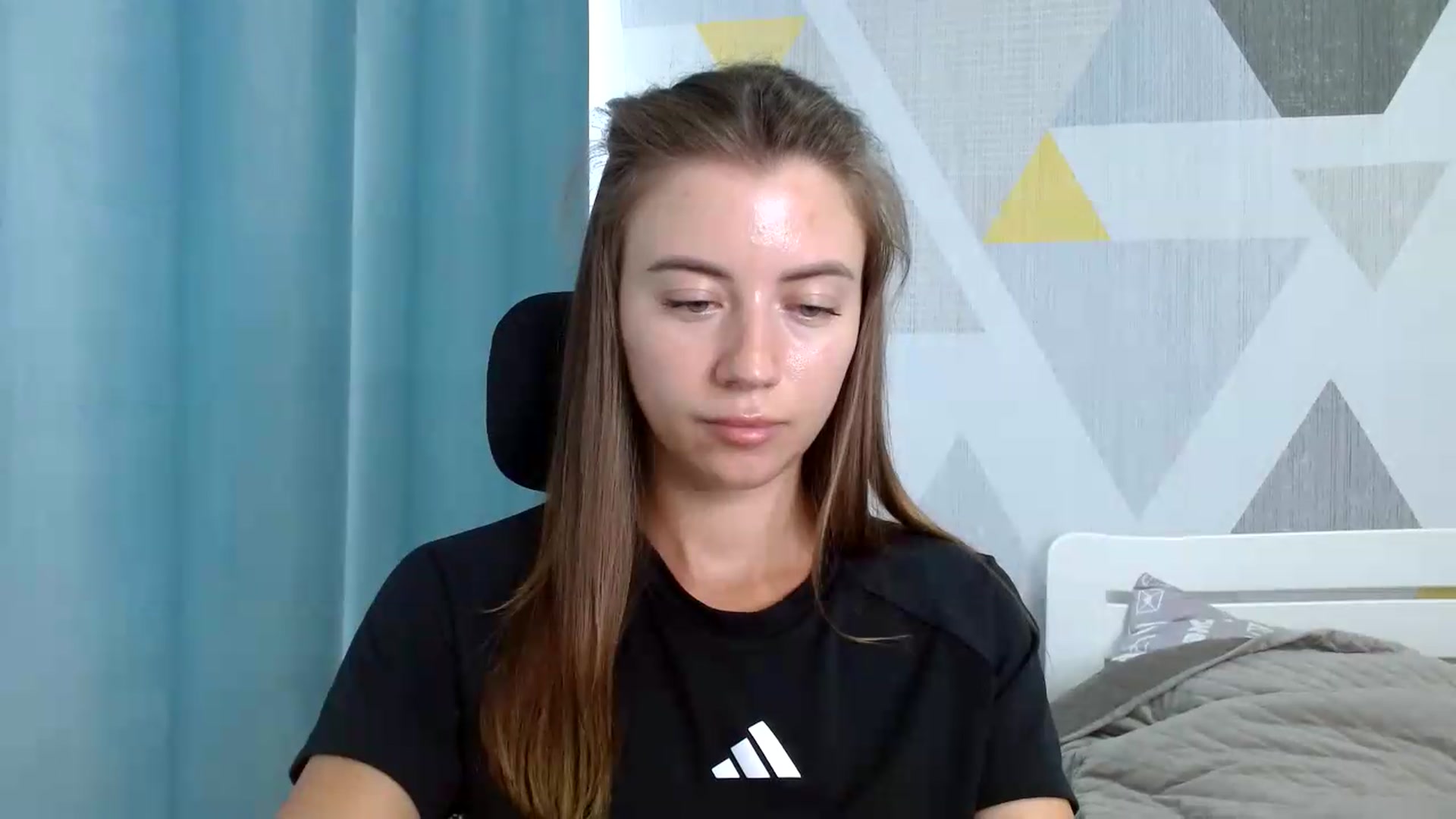 Gallery image thumbnail from Sulfate0's myfreecams stream on, 07/21/2026, 10:33 image 15 of 20