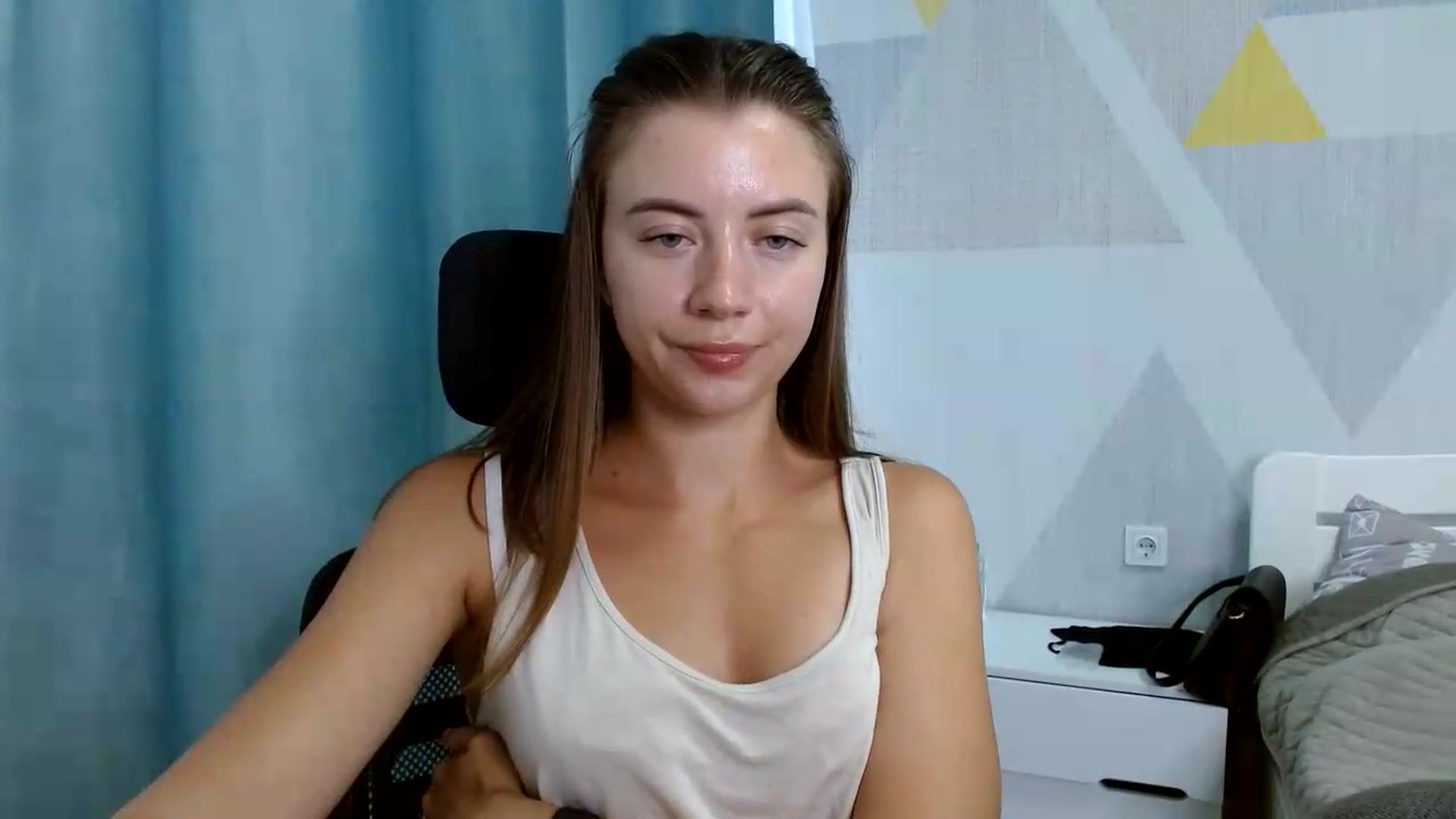Gallery image thumbnail from Sulfate0's myfreecams stream on, 07/22/2026, 12:22 image 4 of 20