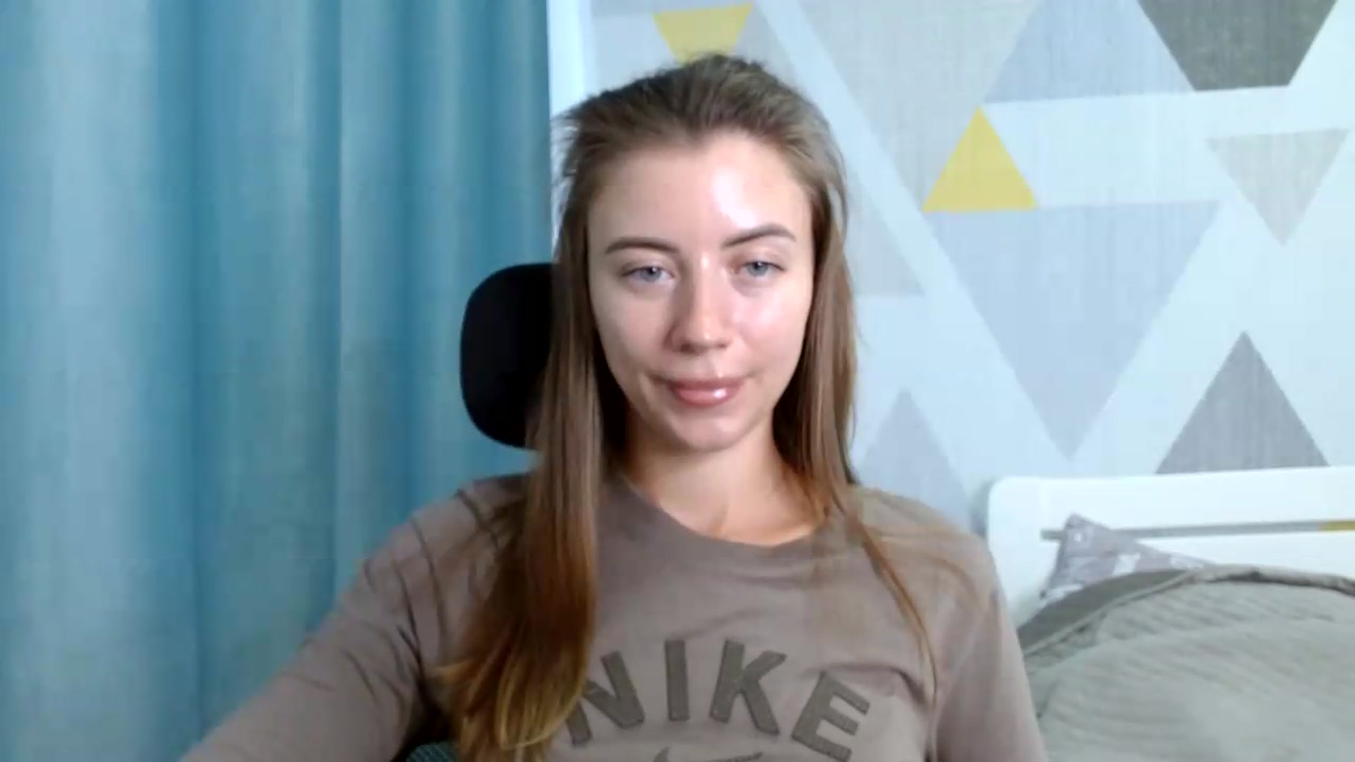 Gallery image thumbnail from Sulfate0's myfreecams stream on, 07/23/2026, 08:53 image 12 of 20