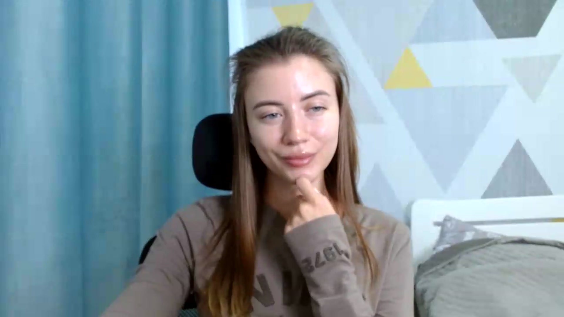 Gallery image thumbnail from Sulfate0's myfreecams stream on, 07/23/2026, 08:53 image 13 of 20