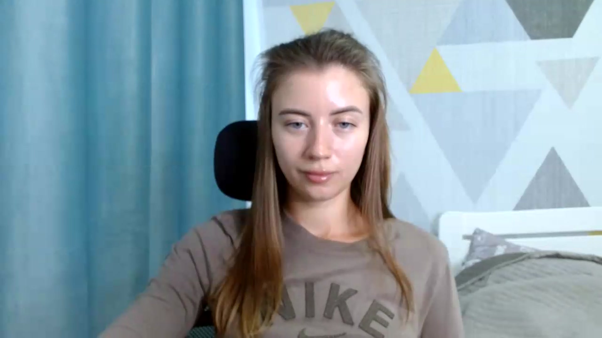 Gallery image thumbnail from Sulfate0's myfreecams stream on, 07/23/2026, 08:53 image 14 of 20