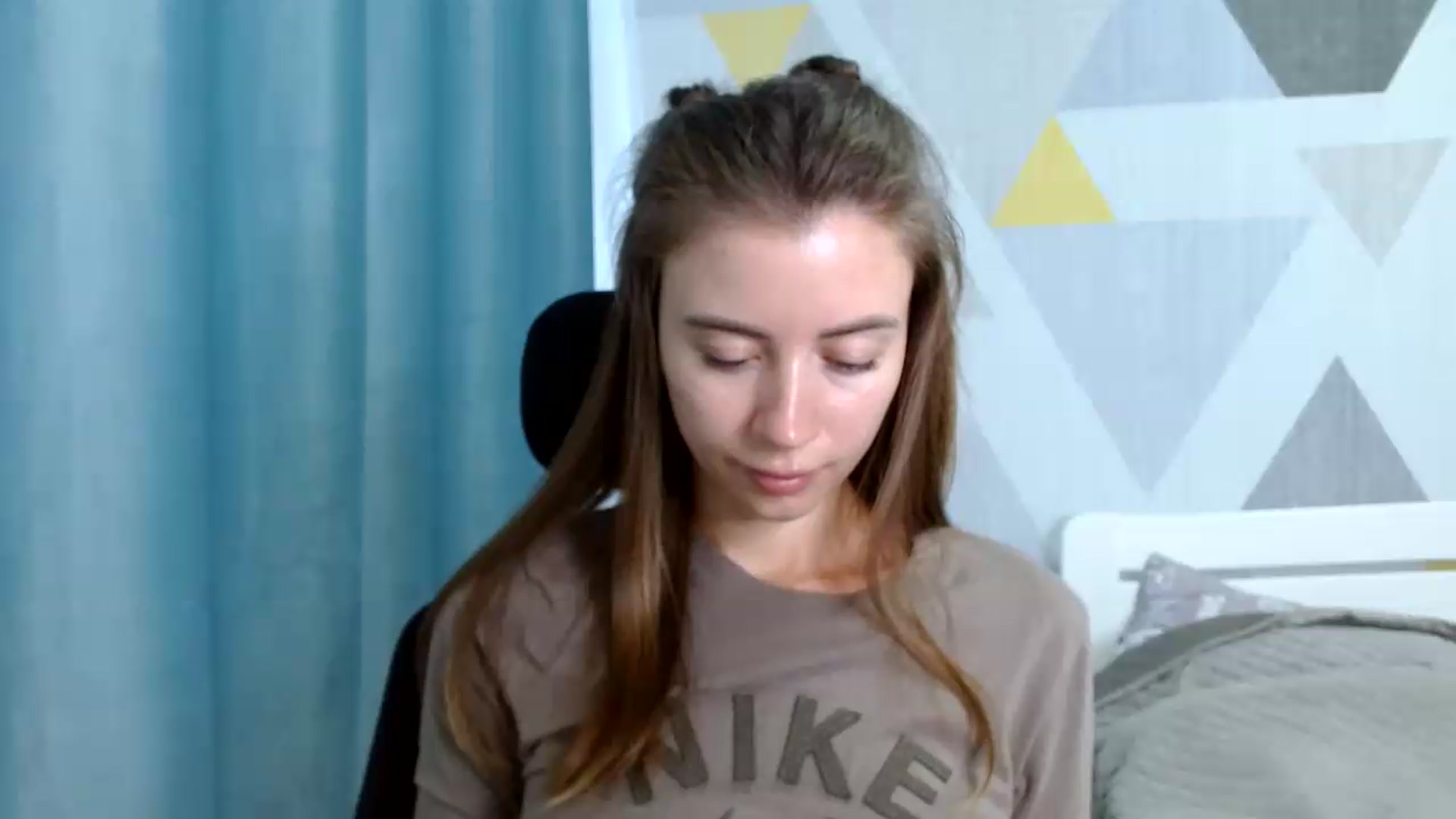 Gallery image thumbnail from Sulfate0's myfreecams stream on, 07/23/2026, 08:53 image 16 of 20