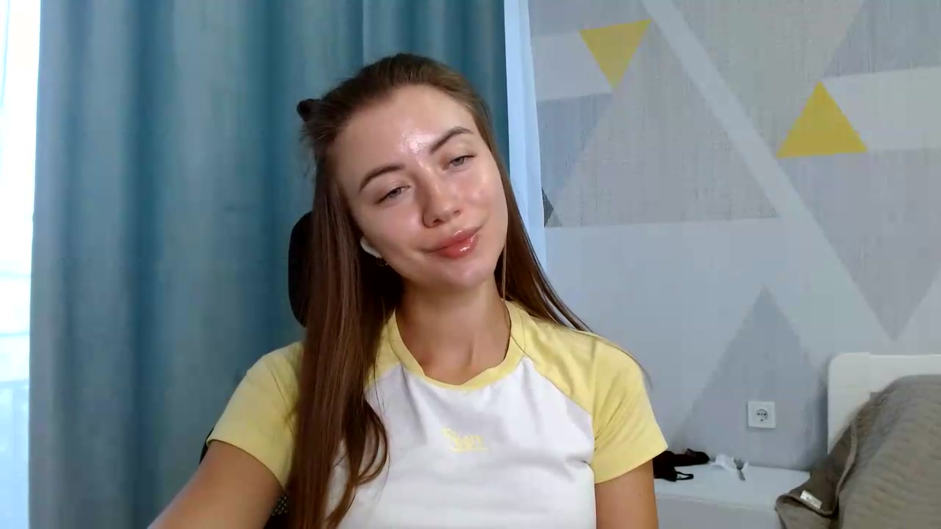Gallery image thumbnail from Sulfate0's myfreecams stream on, 07/27/2026, 06:54 image 16 of 20