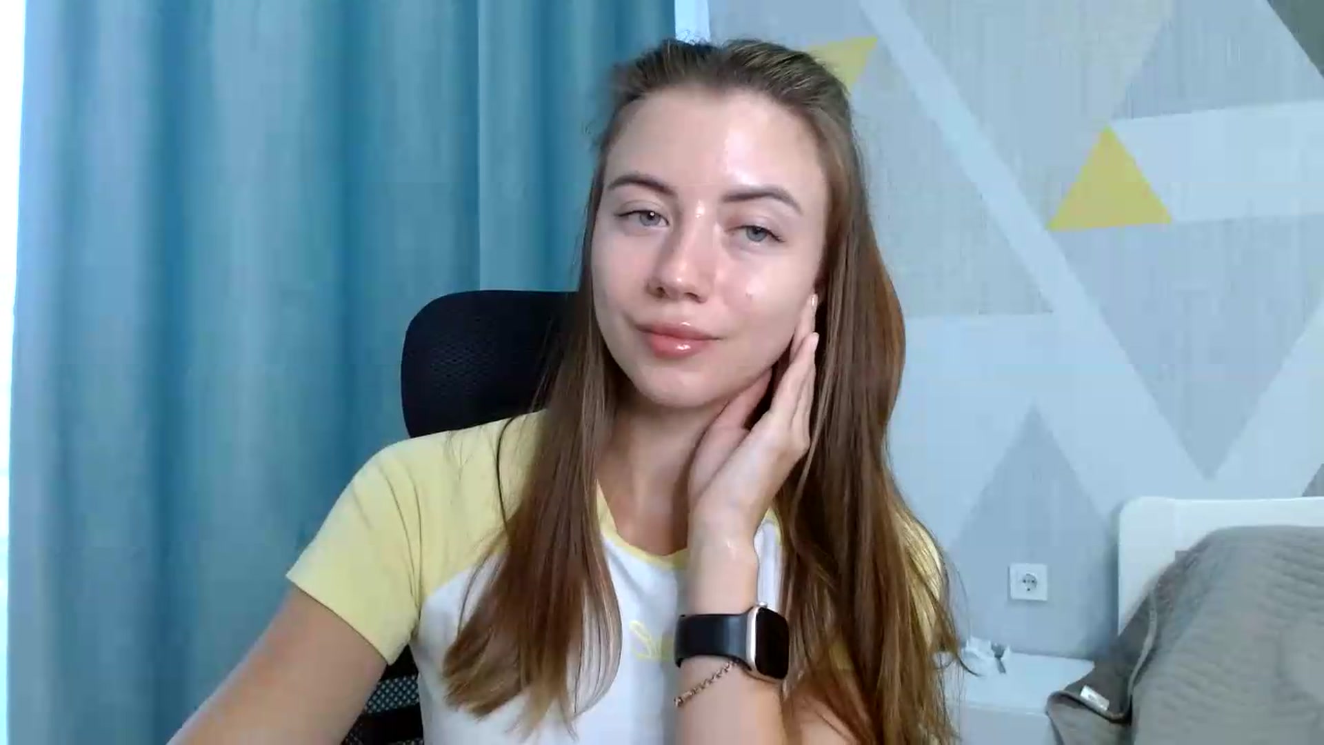 Gallery image thumbnail from Sulfate0's myfreecams stream on, 07/27/2026, 06:54 image 15 of 20