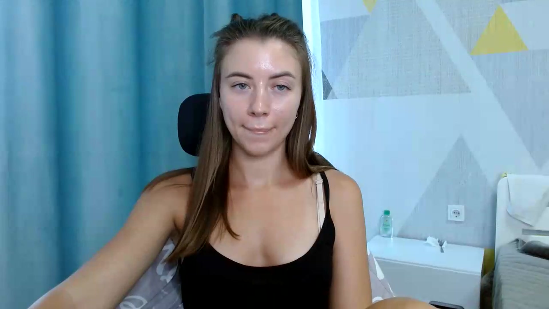 Gallery image thumbnail from Sulfate0's myfreecams stream on, 07/27/2026, 09:27 image 19 of 20