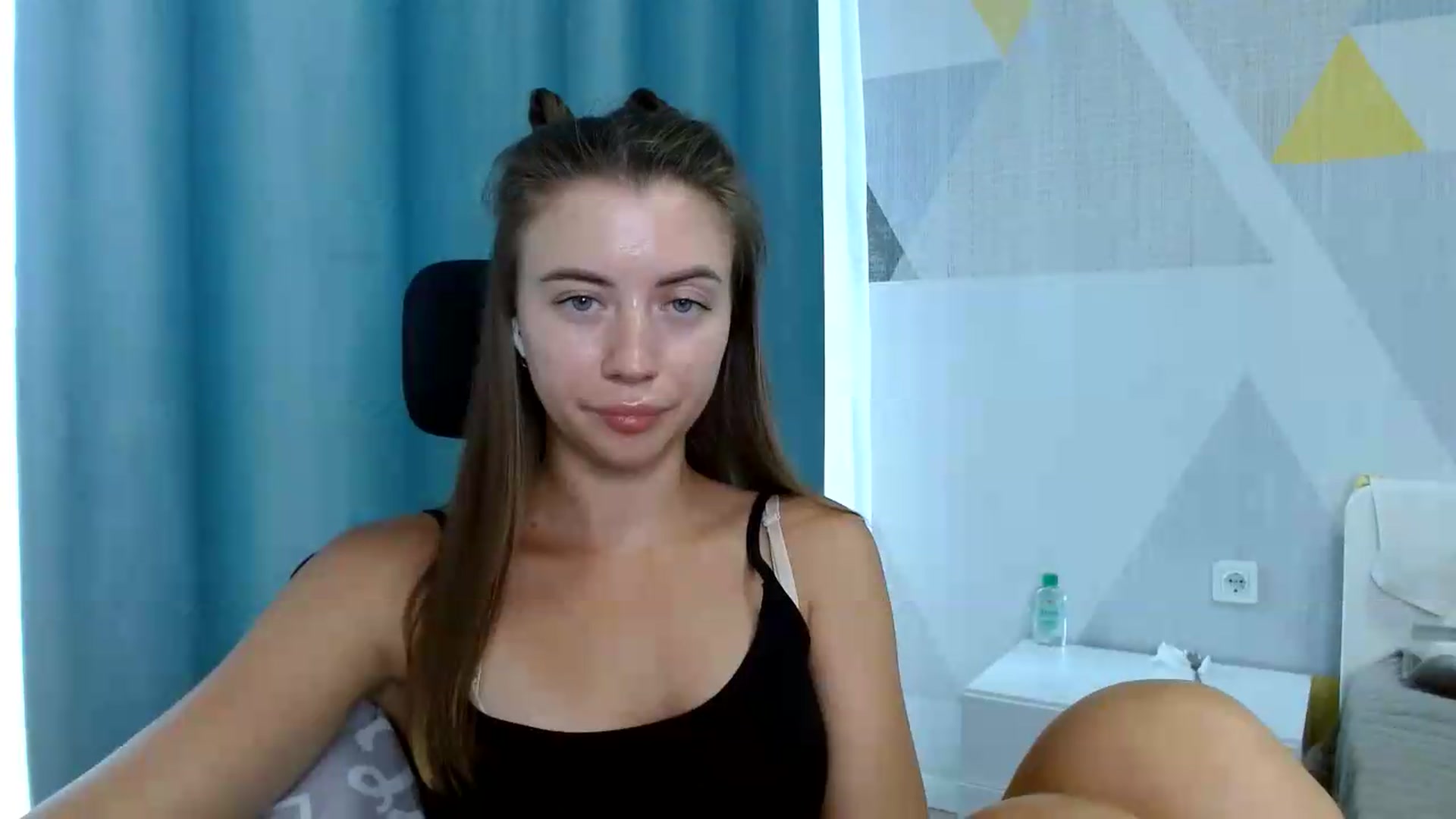 Gallery image thumbnail from Sulfate0's myfreecams stream on, 07/27/2026, 09:27 image 8 of 20