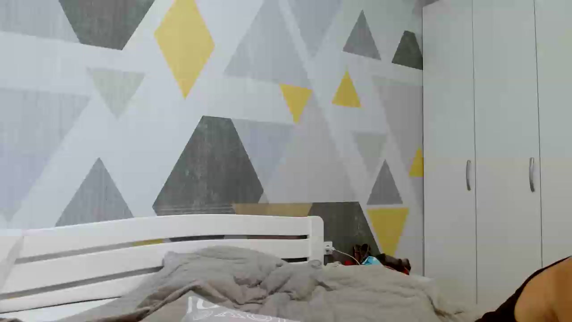 Gallery image thumbnail from Sulfate0's myfreecams stream on, 07/27/2026, 09:27 image 1 of 20