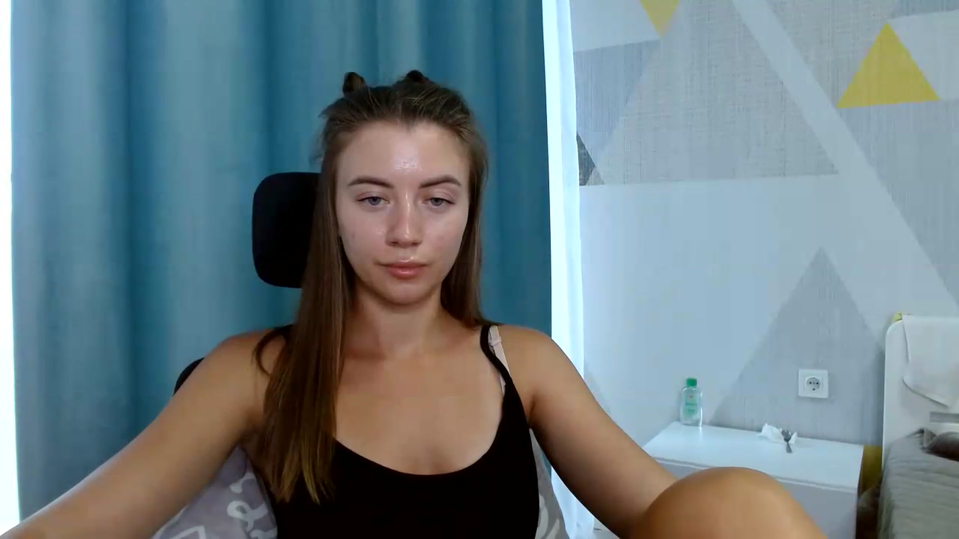Gallery image thumbnail from Sulfate0's myfreecams stream on, 07/27/2026, 09:27 image 12 of 20