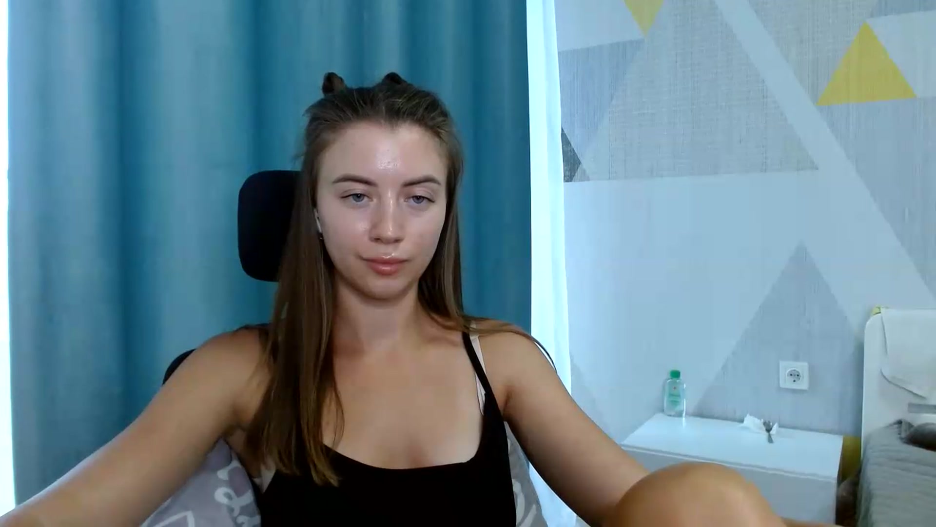 Gallery image thumbnail from Sulfate0's myfreecams stream on, 07/27/2026, 09:27 image 14 of 20