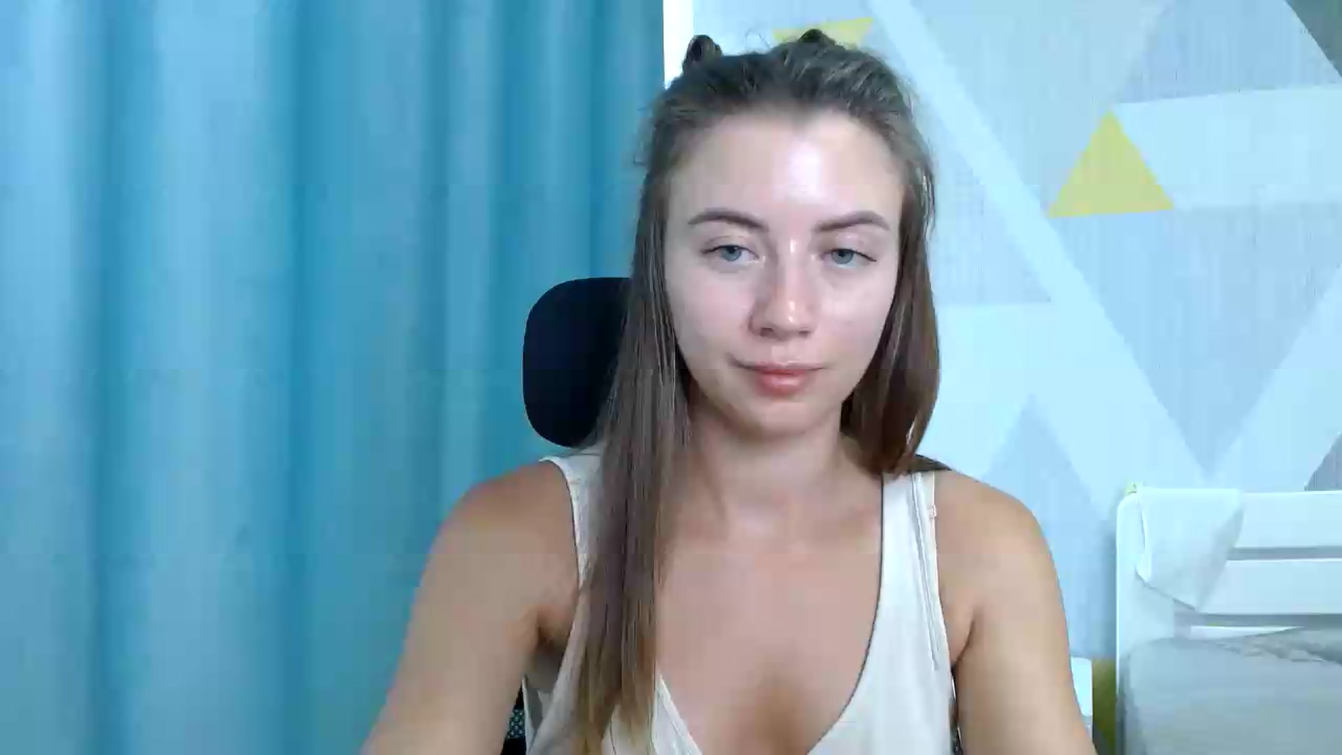 Gallery image thumbnail from Sulfate0's myfreecams stream on, 07/27/2026, 11:44 image 1 of 20