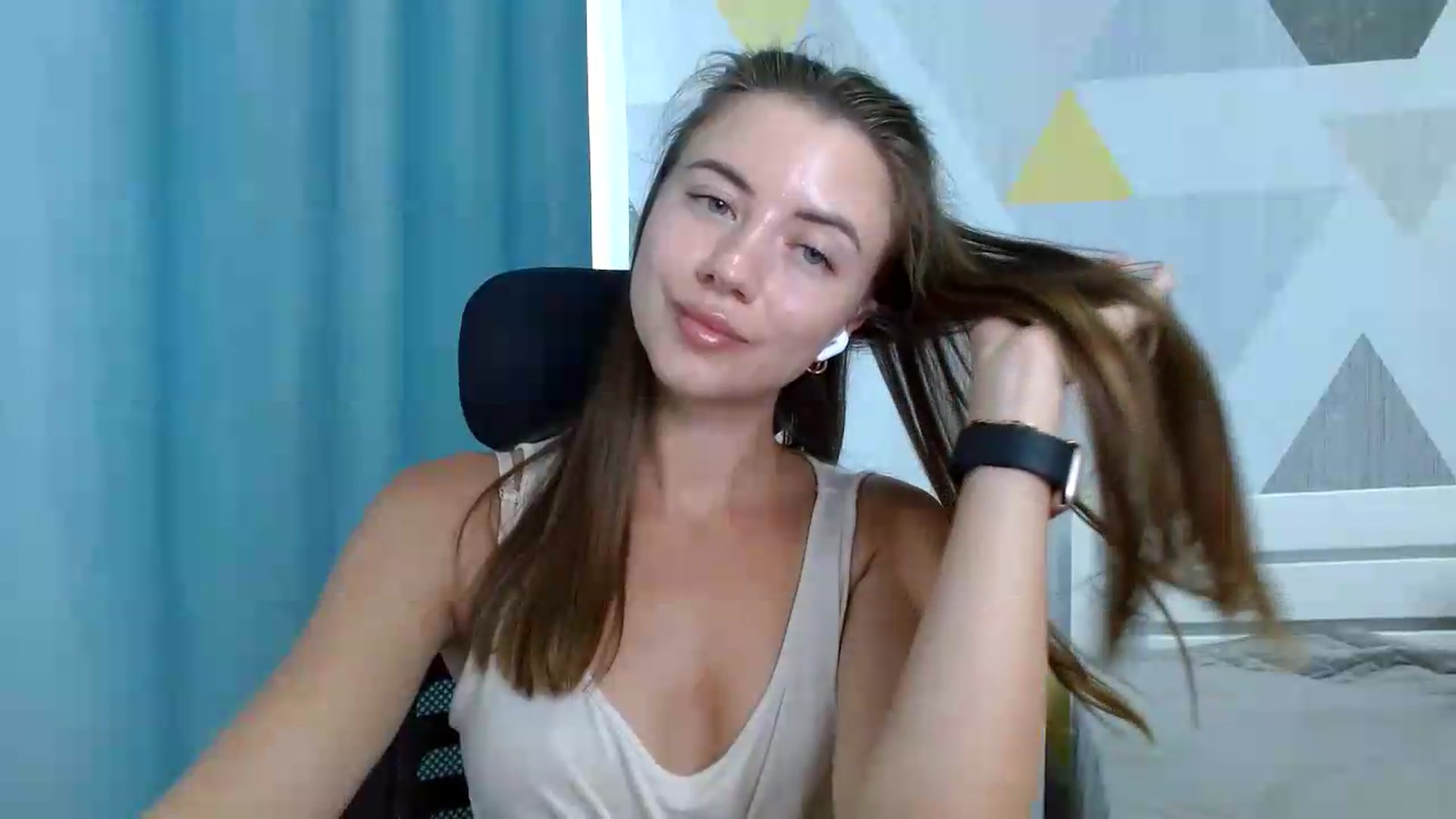 Gallery image thumbnail from Sulfate0's myfreecams stream on, 07/27/2026, 12:38 image 13 of 20