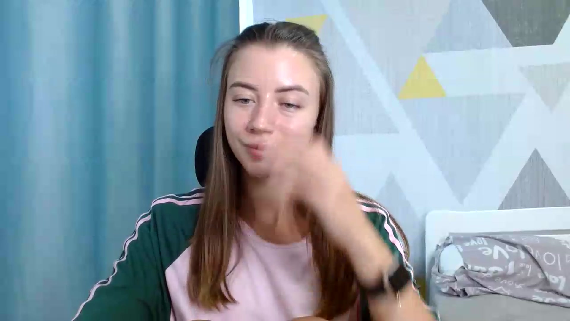 Gallery image thumbnail from Sulfate0's myfreecams stream on, 07/28/2026, 08:59 image 13 of 20