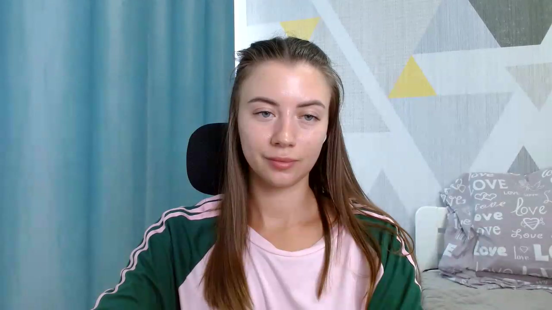 Gallery image thumbnail from Sulfate0's myfreecams stream on, 07/28/2026, 11:06 image 15 of 20