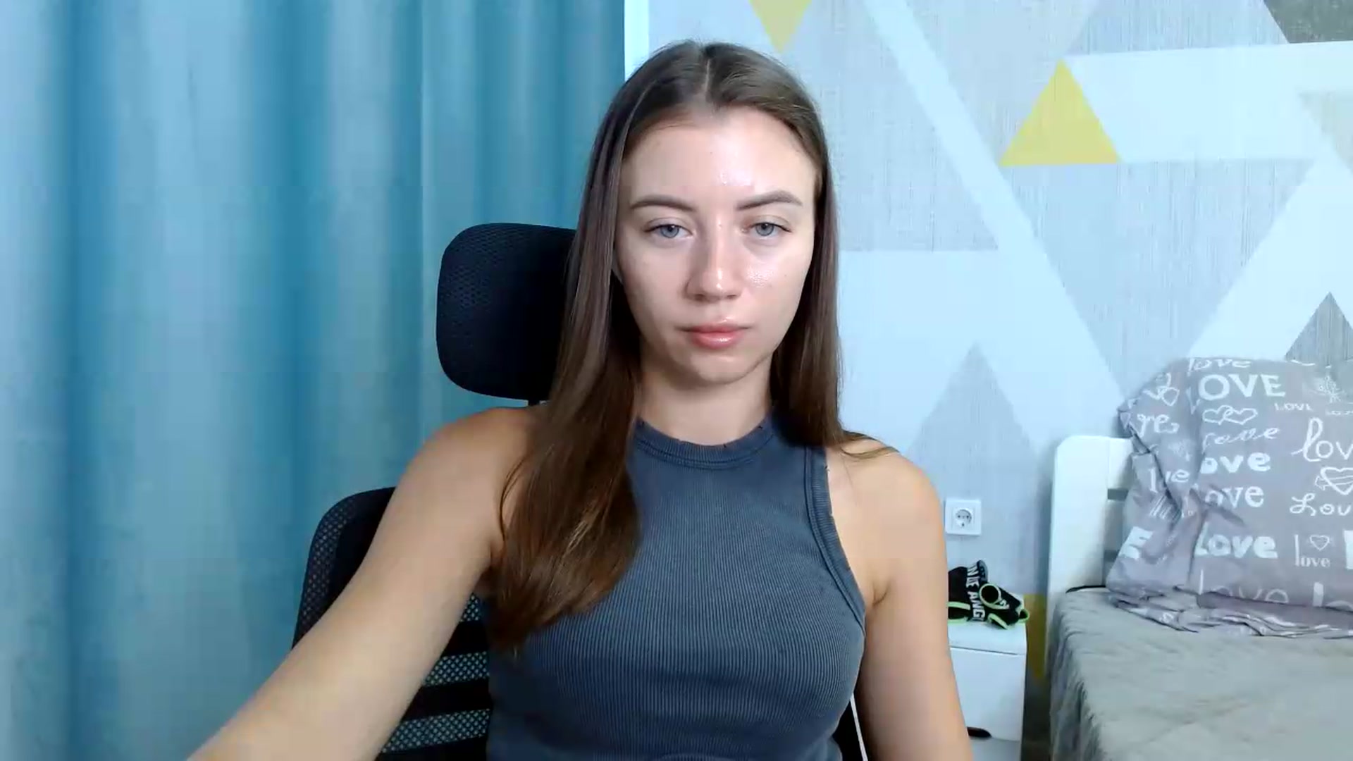 Gallery image thumbnail from Sulfate0's myfreecams stream on, 07/29/2026, 06:27 image 16 of 20