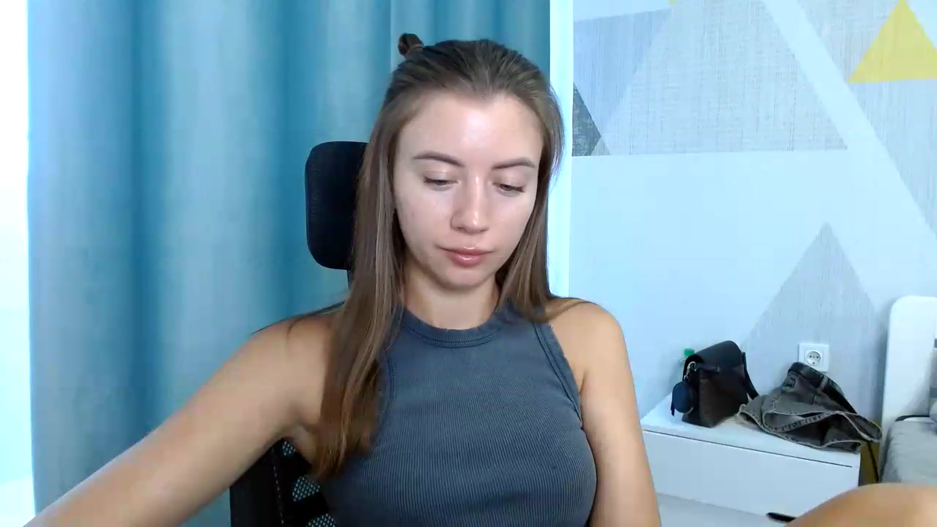 Gallery image thumbnail from Sulfate0's myfreecams stream on, 07/29/2026, 08:16 image 13 of 20