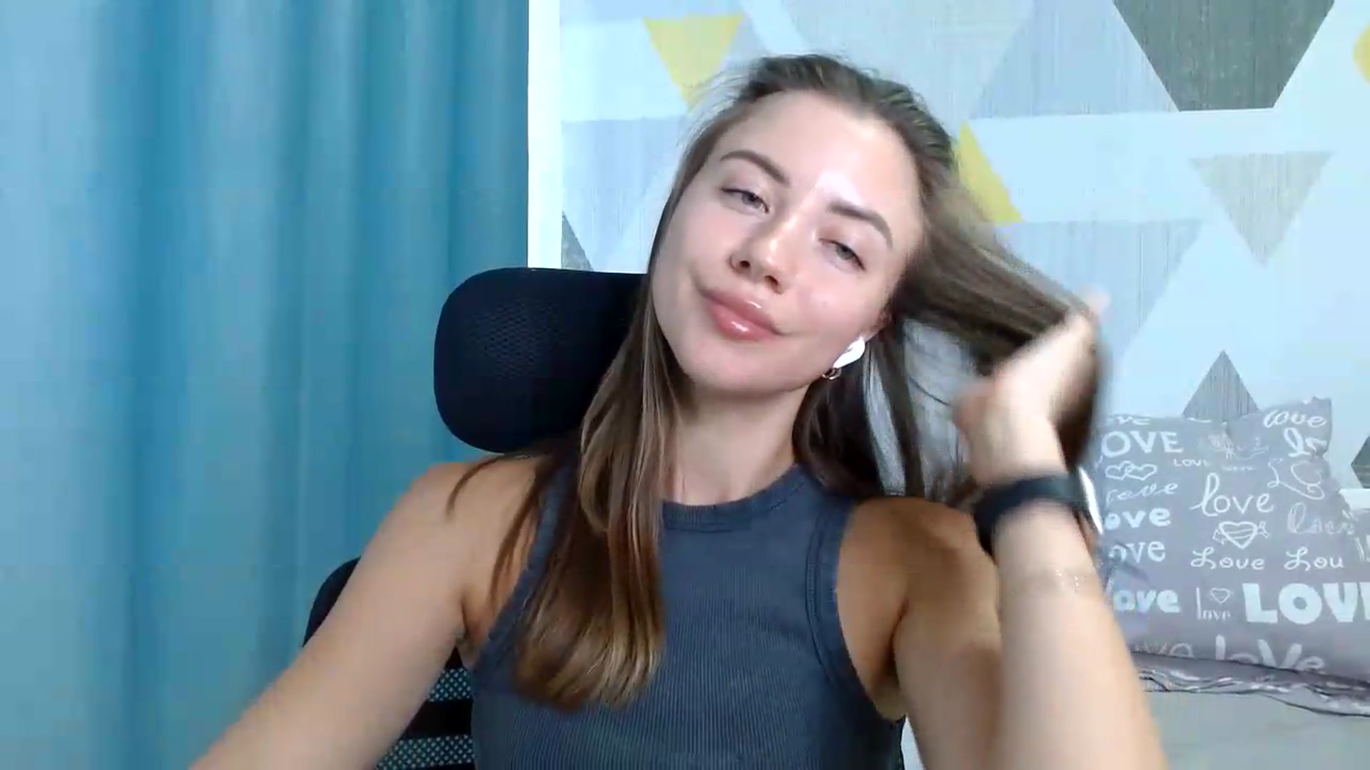 Gallery image thumbnail from Sulfate0's myfreecams stream on, 07/29/2026, 12:22 image 2 of 20