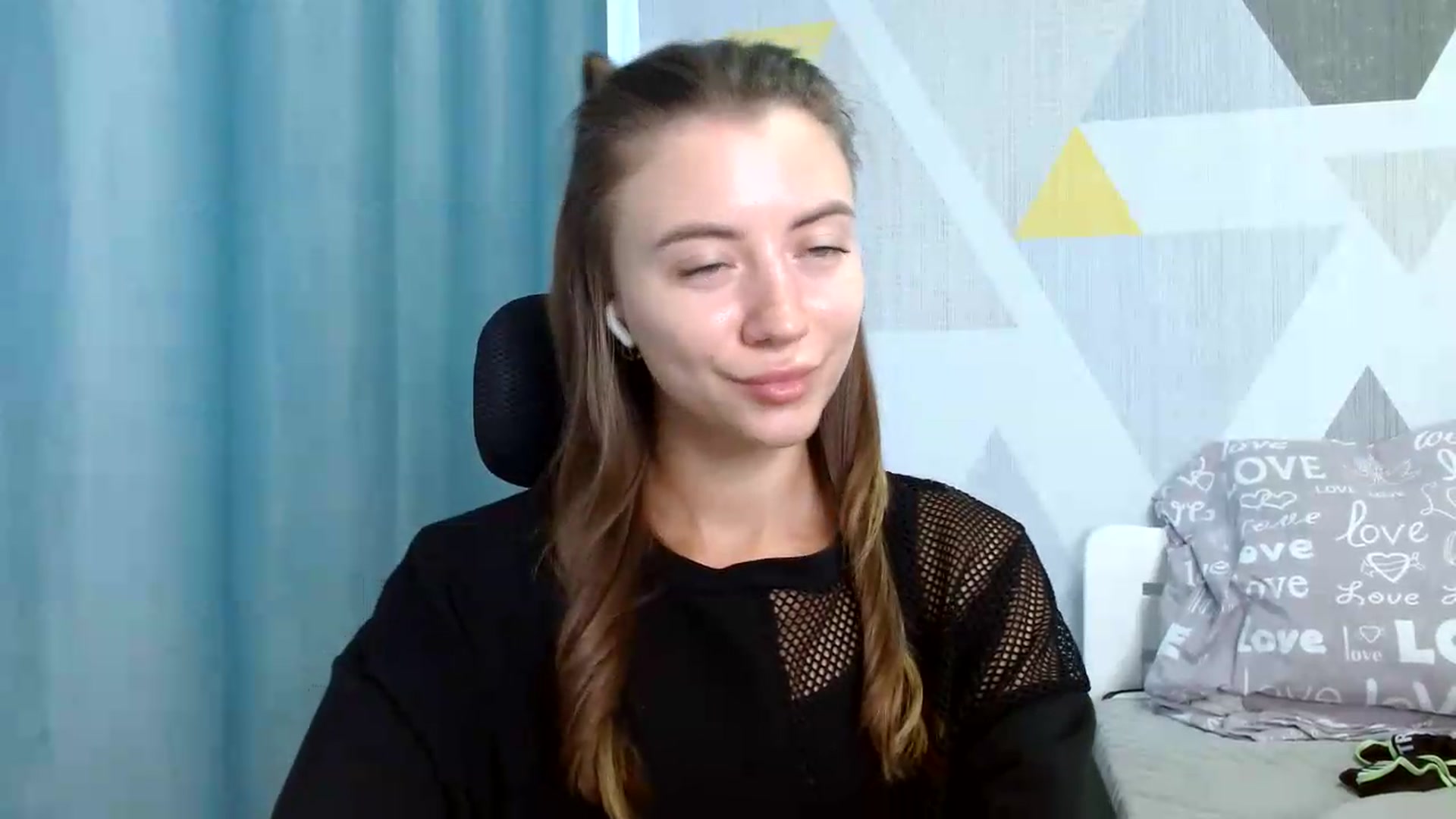 Gallery image thumbnail from Sulfate0's myfreecams stream on, 07/30/2026, 07:00 image 18 of 20