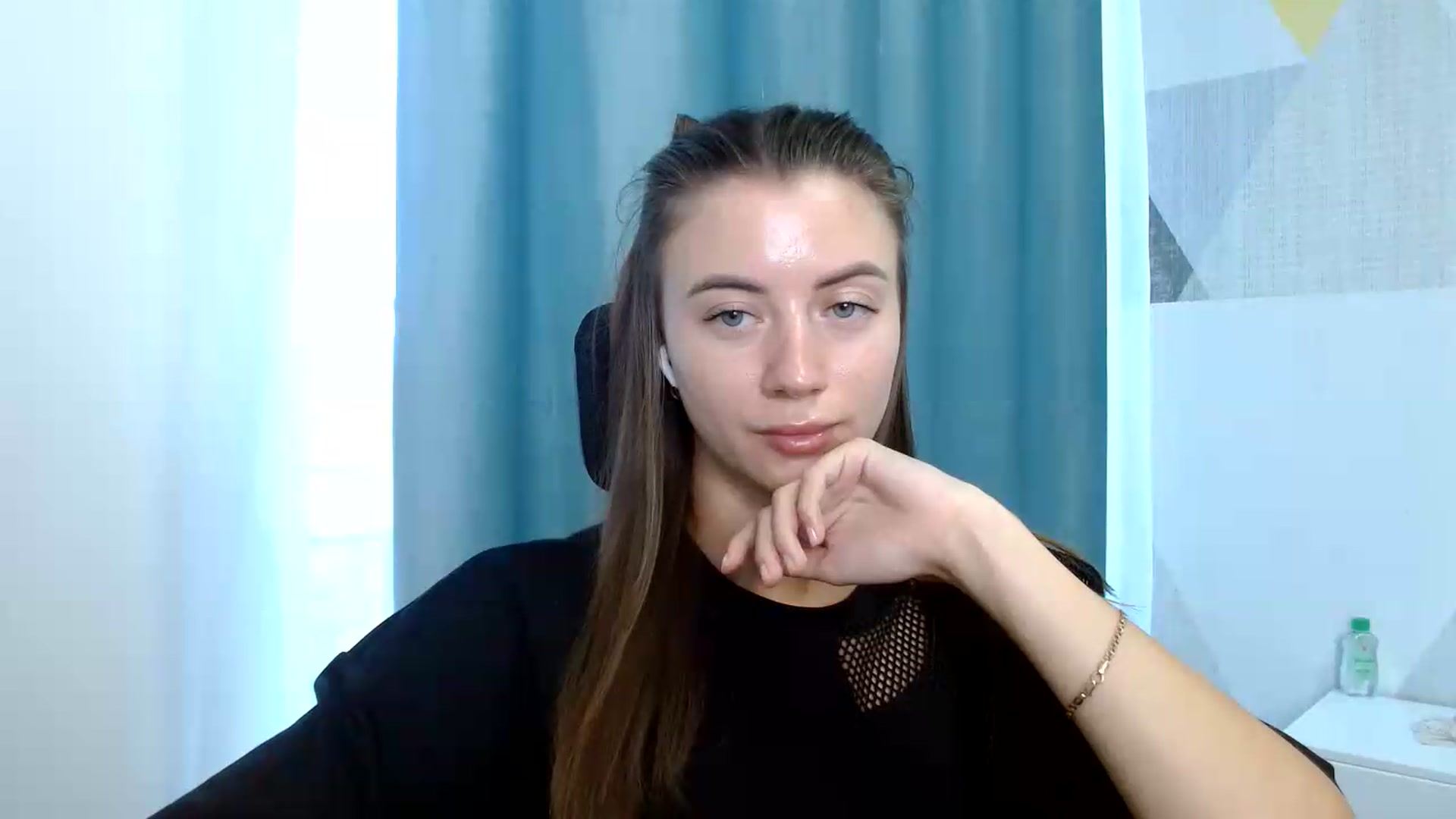 Gallery image thumbnail from Sulfate0's myfreecams stream on, 07/30/2026, 09:14 image 15 of 20